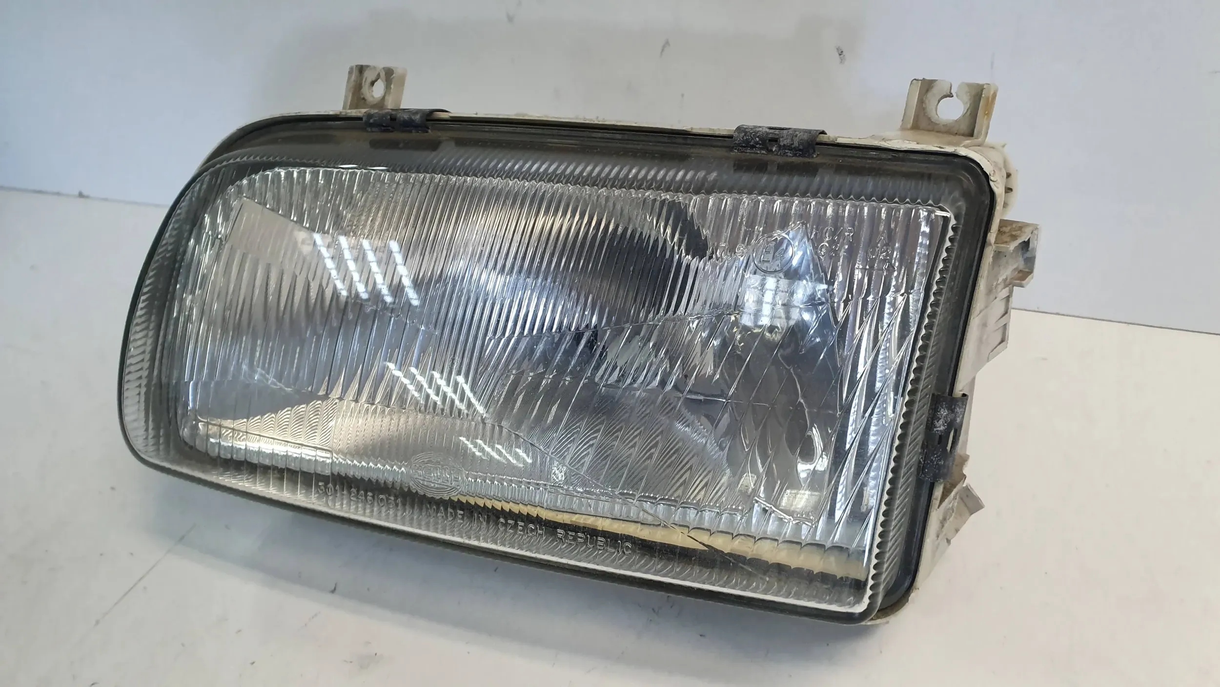 light front left Skoda Felicja 94