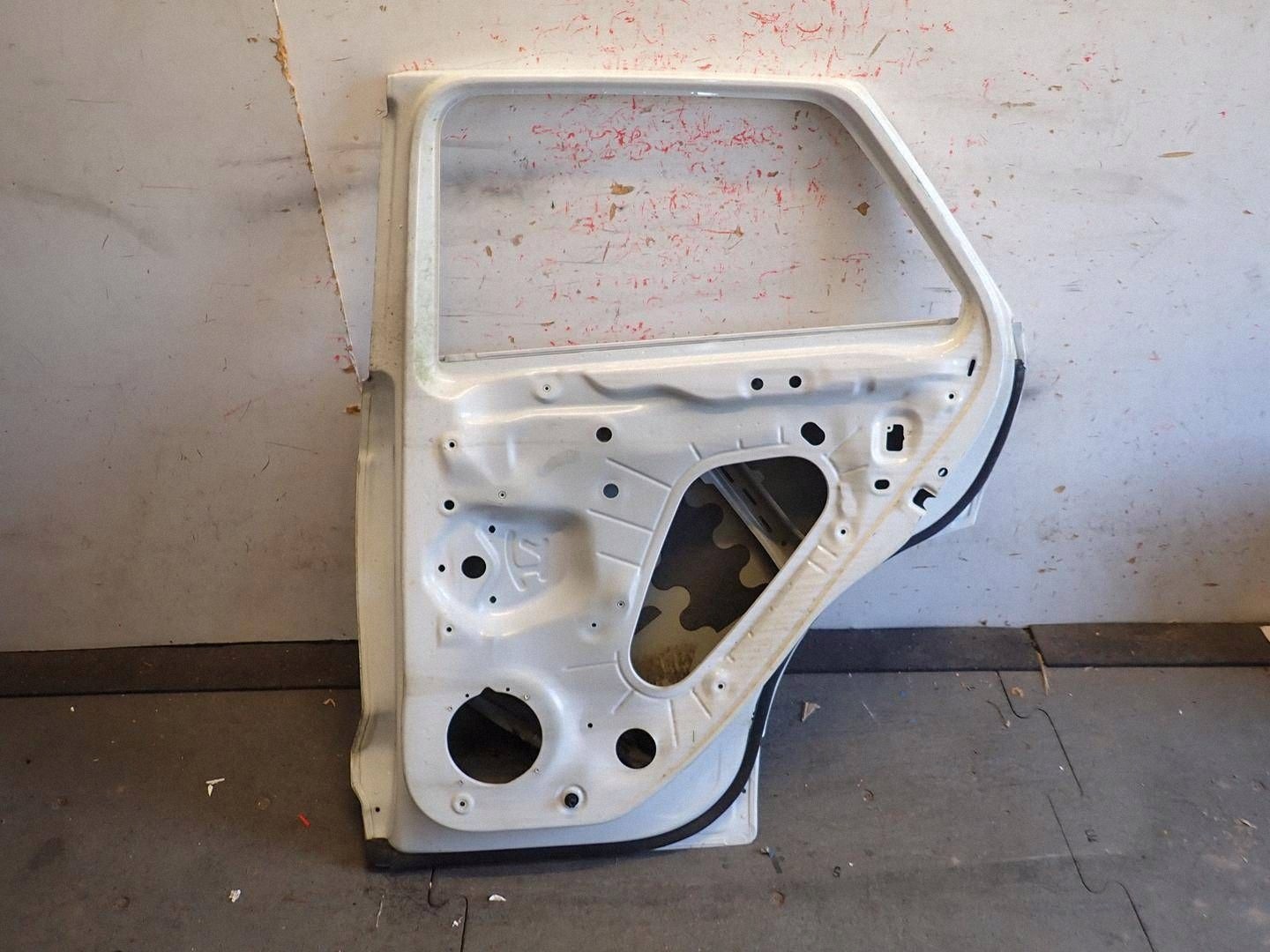 door rear part rear. right VW T-ROC 2017- 2GA833312L