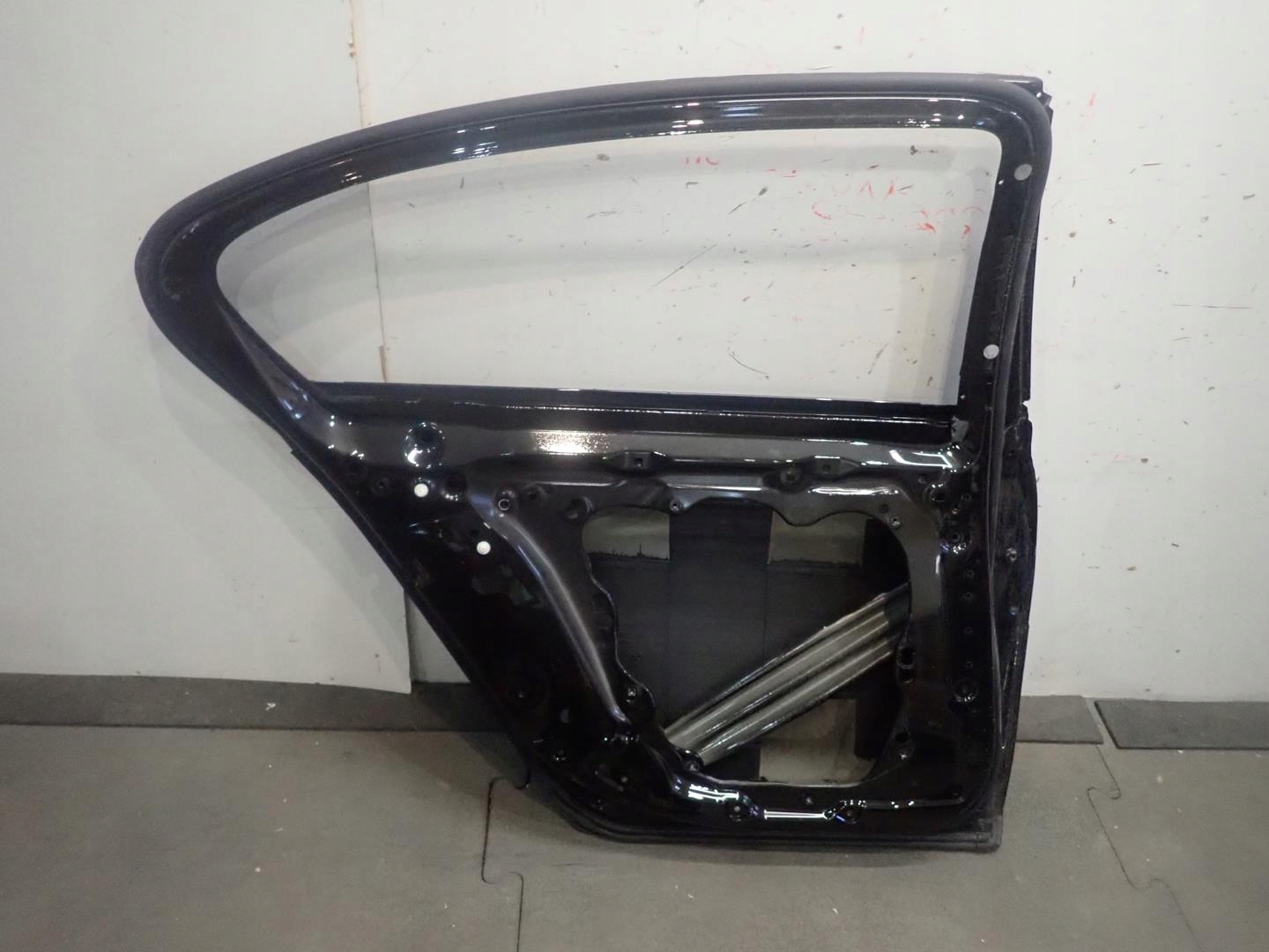 door rear part rear. left BMW 7 G11 2015