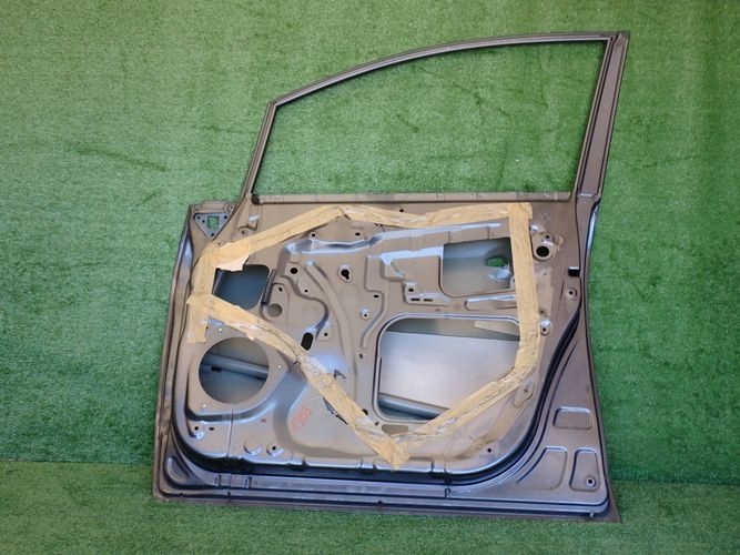 TOYOTA VERSO 09- door right front front