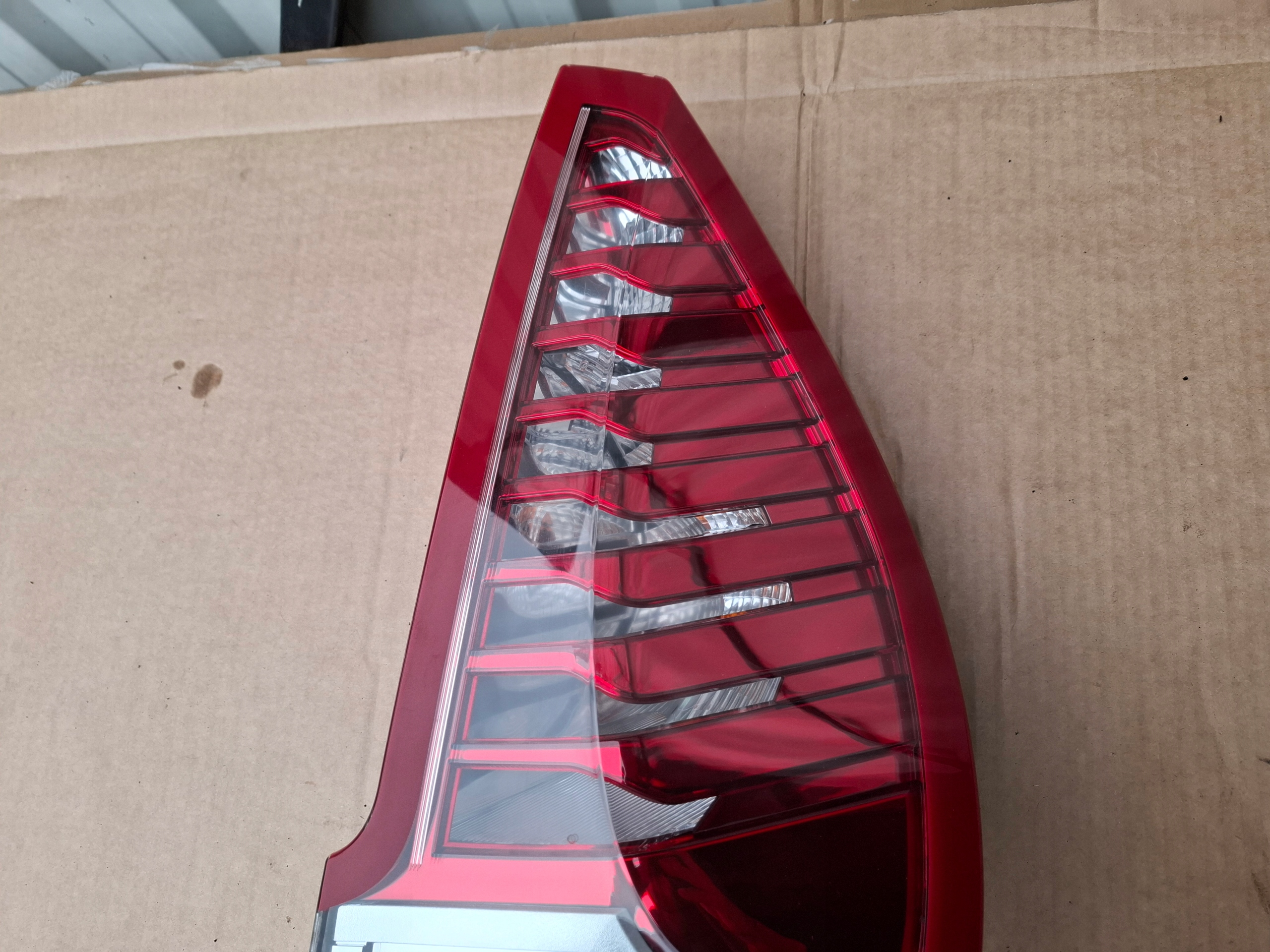 light right rear RENAULT SCENIC III 265500013R