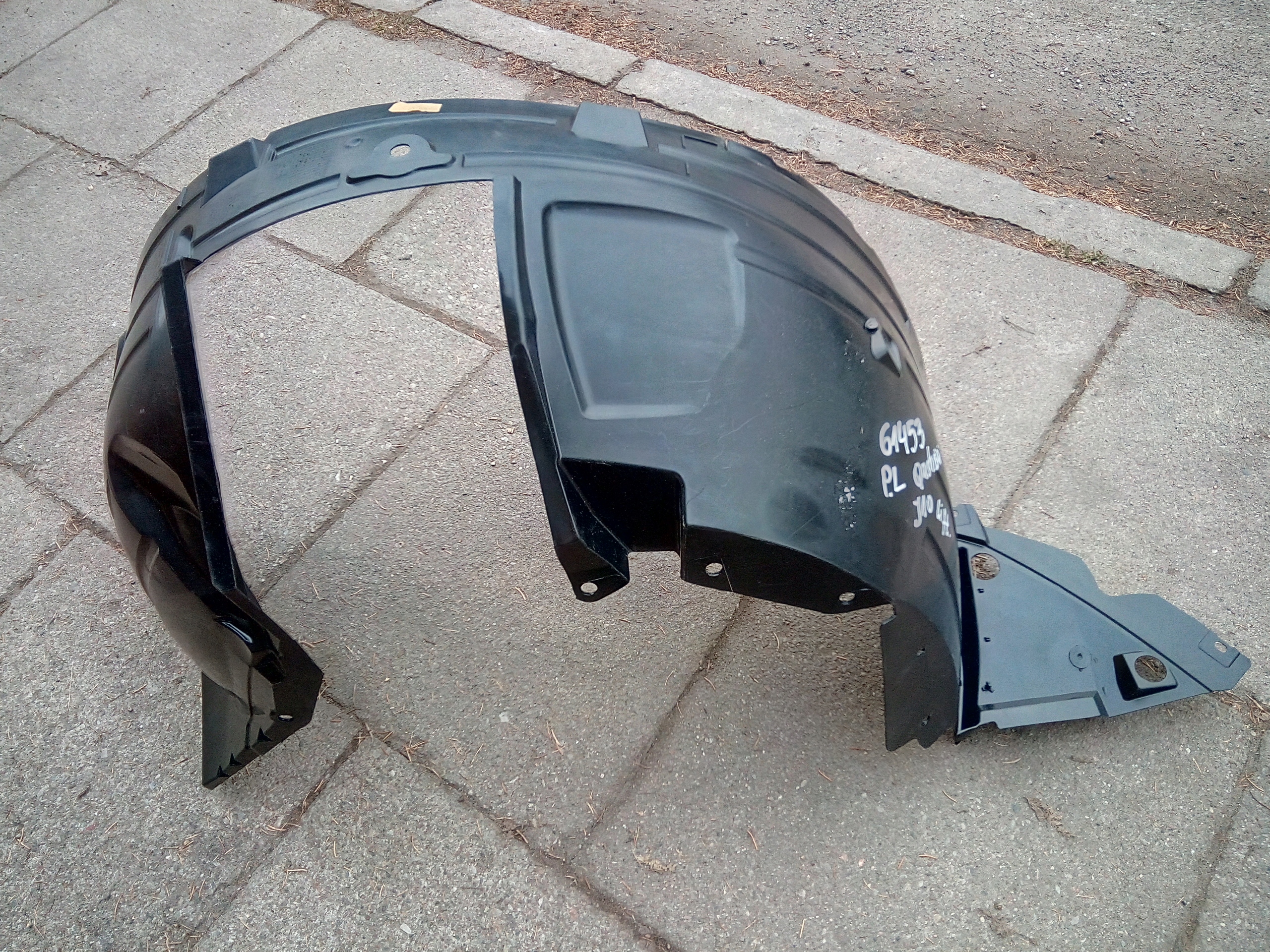 63841br20a - Колесные арки NISSAN QASHQAI и J10 LIFT передние новые*