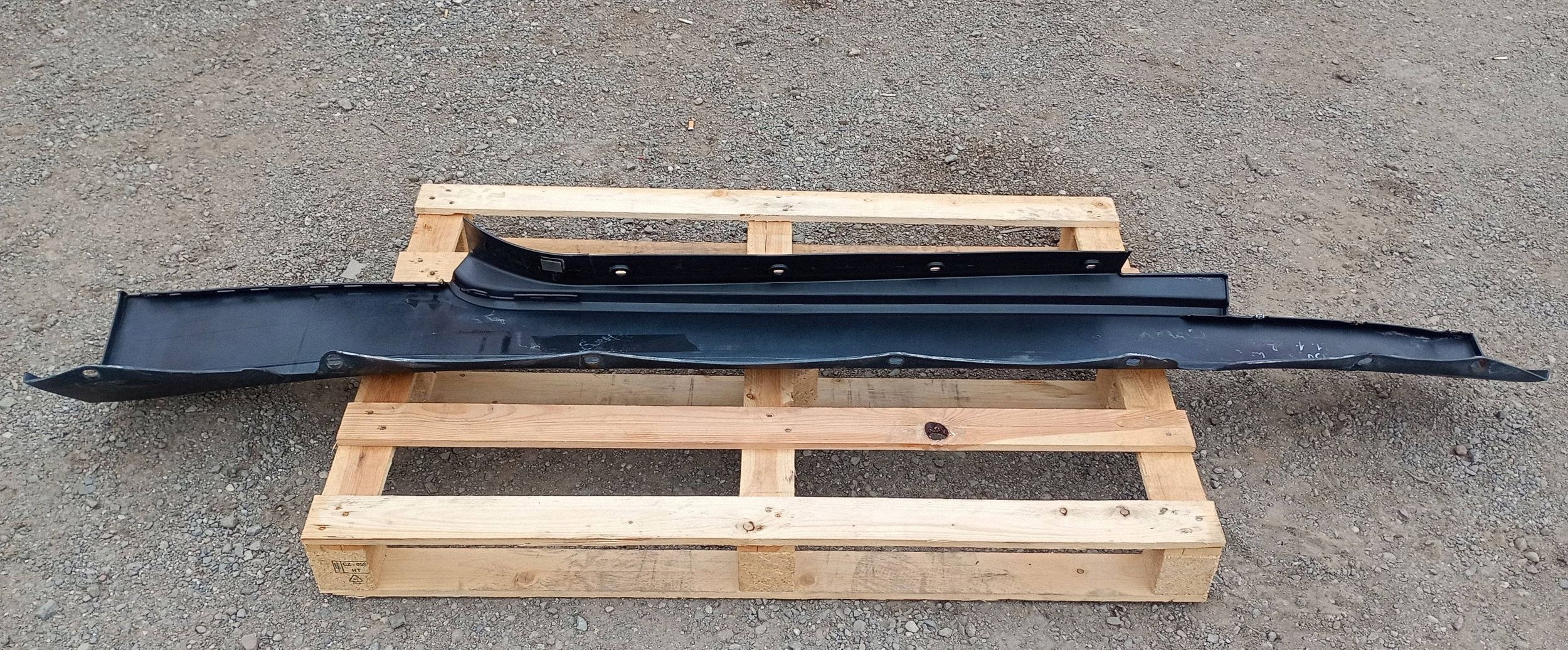 moulding threshold threshold cap left Maserati Granturismo 2008