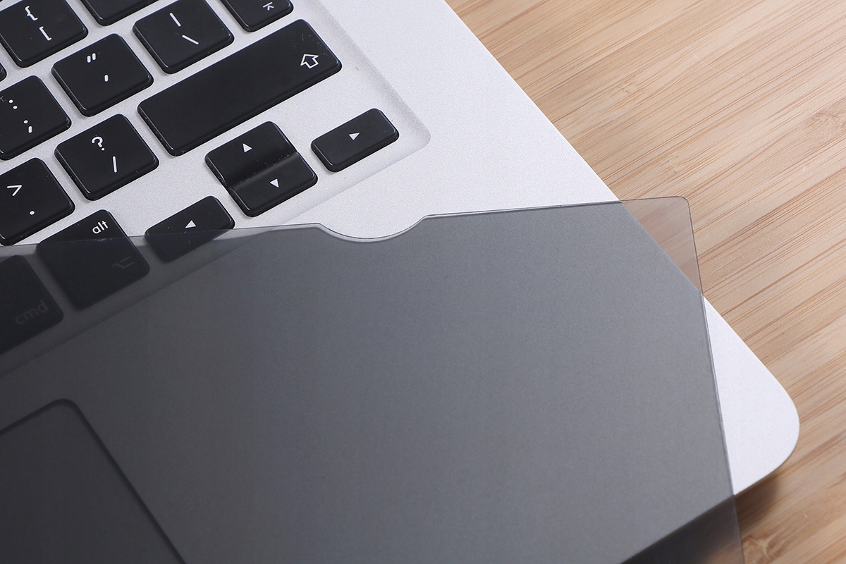 FILTR PRYWATYZUJĄCY na Macbook Air 13 M2/M3 Empri 300x198mm CZARNY +GRATIS Dłuższy bok 300 mm