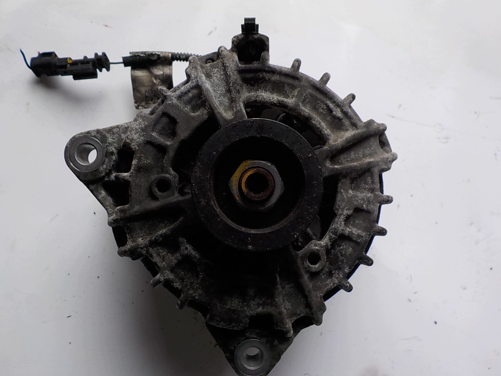 JAGUAR XE 2.0 D ORG ALTERNATOR 6X73-10300-CE