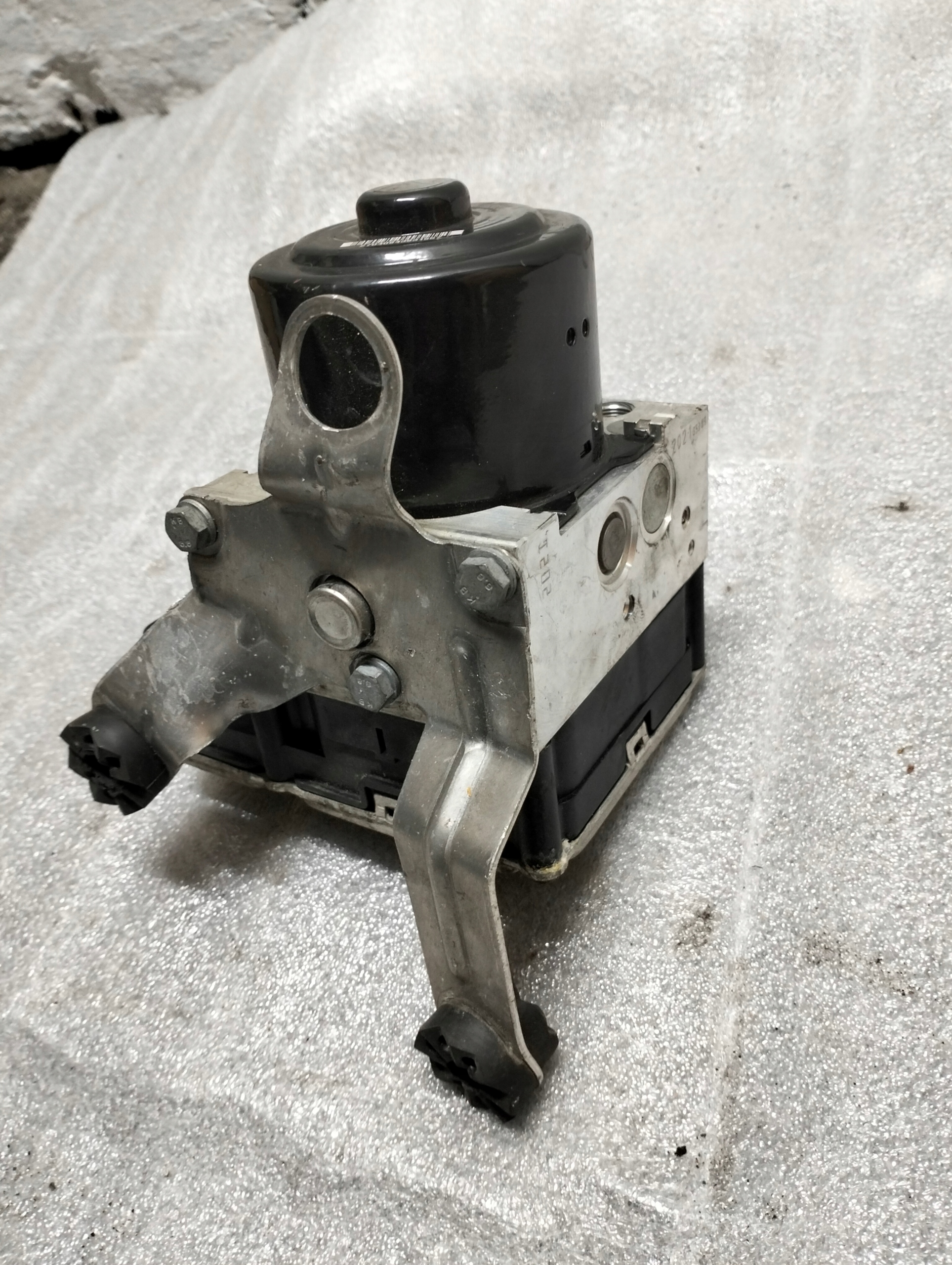 насос ABS BMW X3 X4 F25 F26 6875411