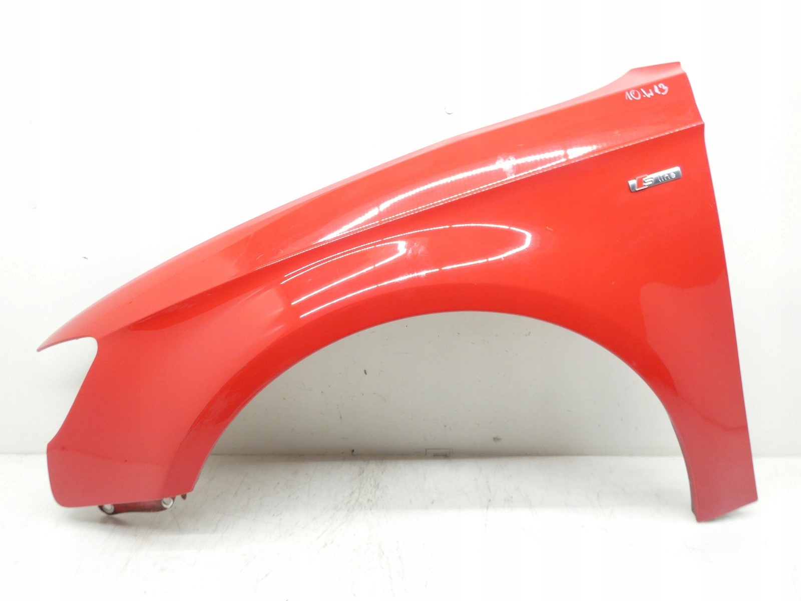 fender left front front AUDI A3 8V 3D / 5D LY3J