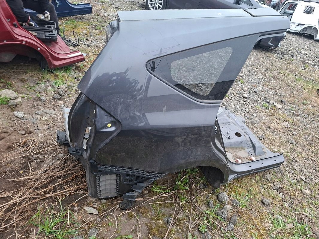 Ćwiartka błotnik dach rant Toyota PRIUS PLUS 12-20r