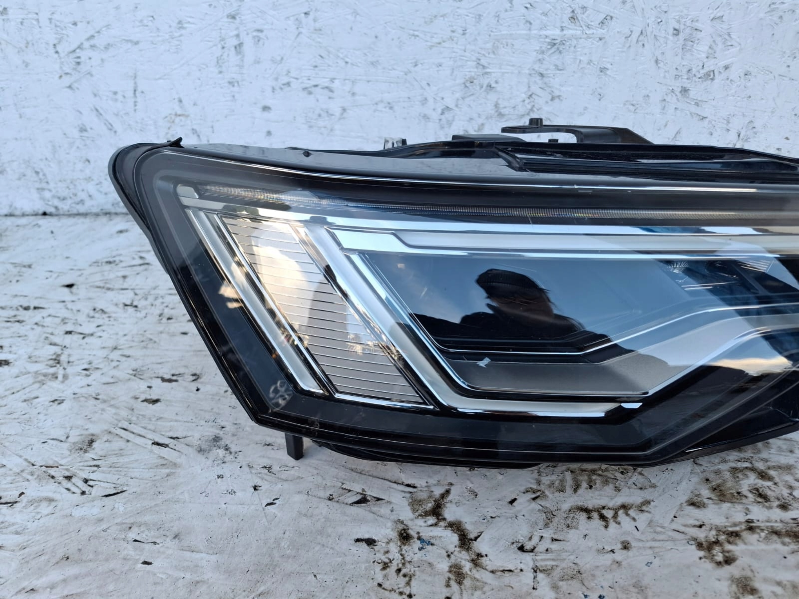 Audi A6 S6 C8 2019-25 год 4K0941040 фара правая full led