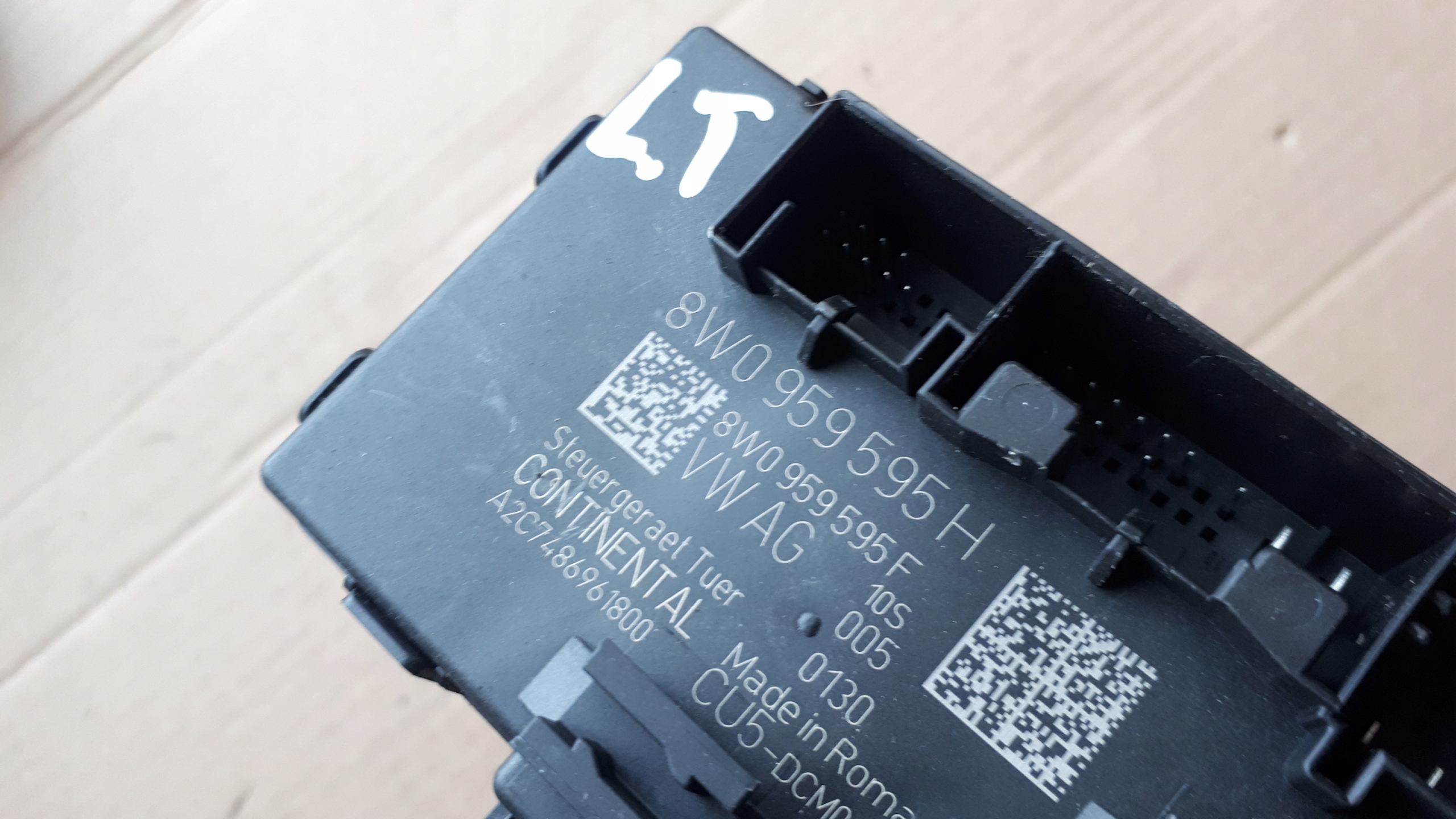 A4 B9 8W module control unit door 8W0959595H A5 8W
