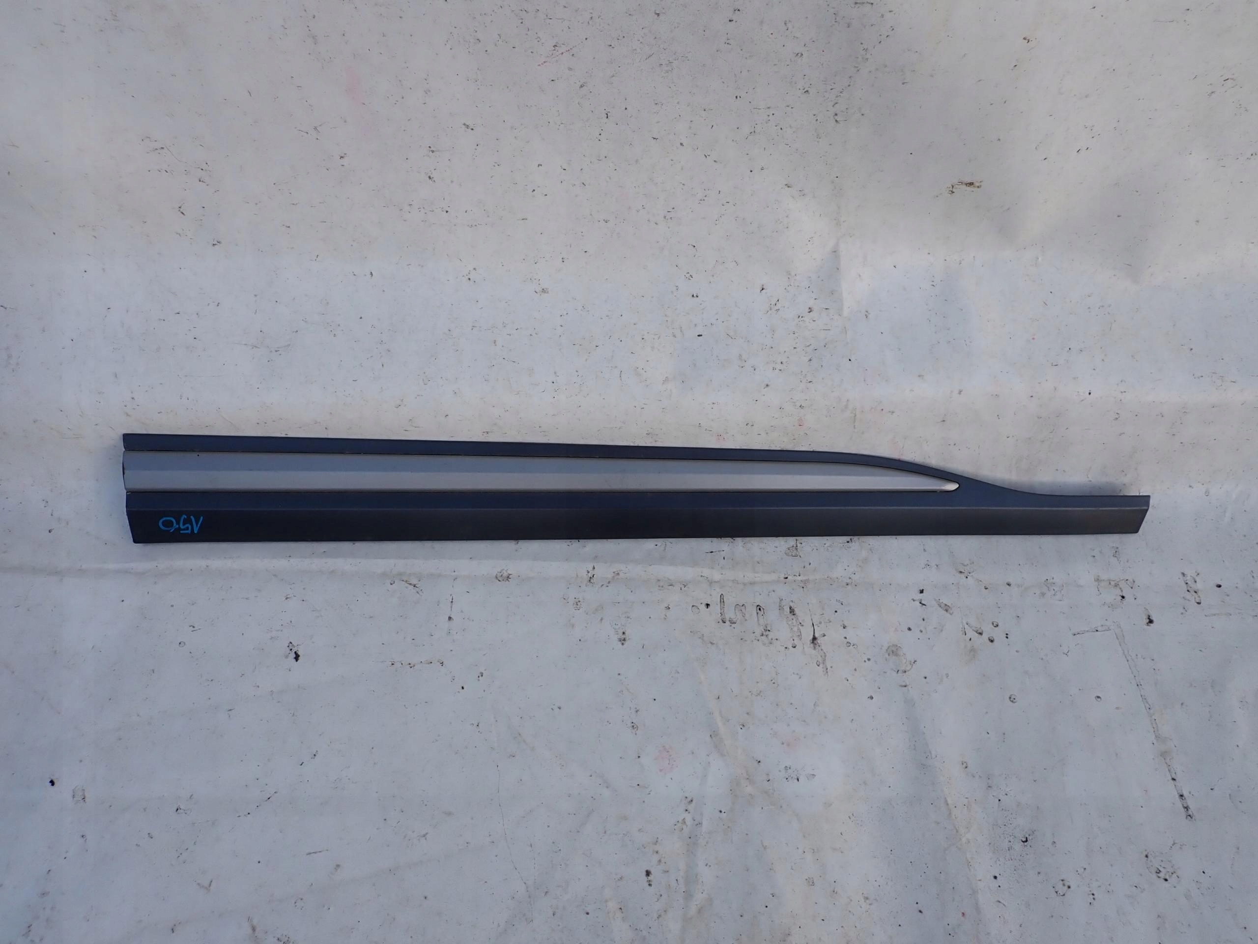 HYUNDAI KONA 17- moulding door right front