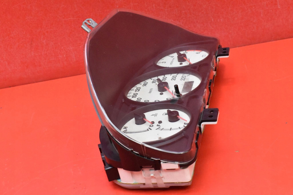 dials dials EU WVCB87A MAZDA PREMACY 1 and CP 2.0 DID 101 KM LIFT 01-05