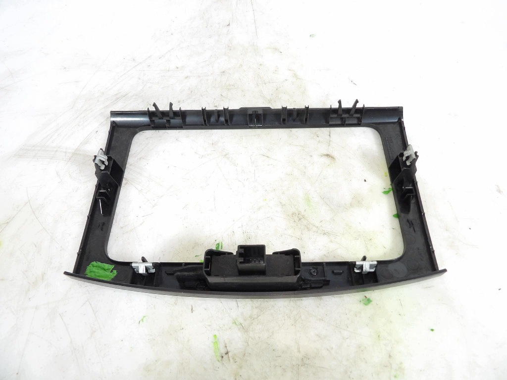 frame RADIA VW PASSAT B7 3AA858069H