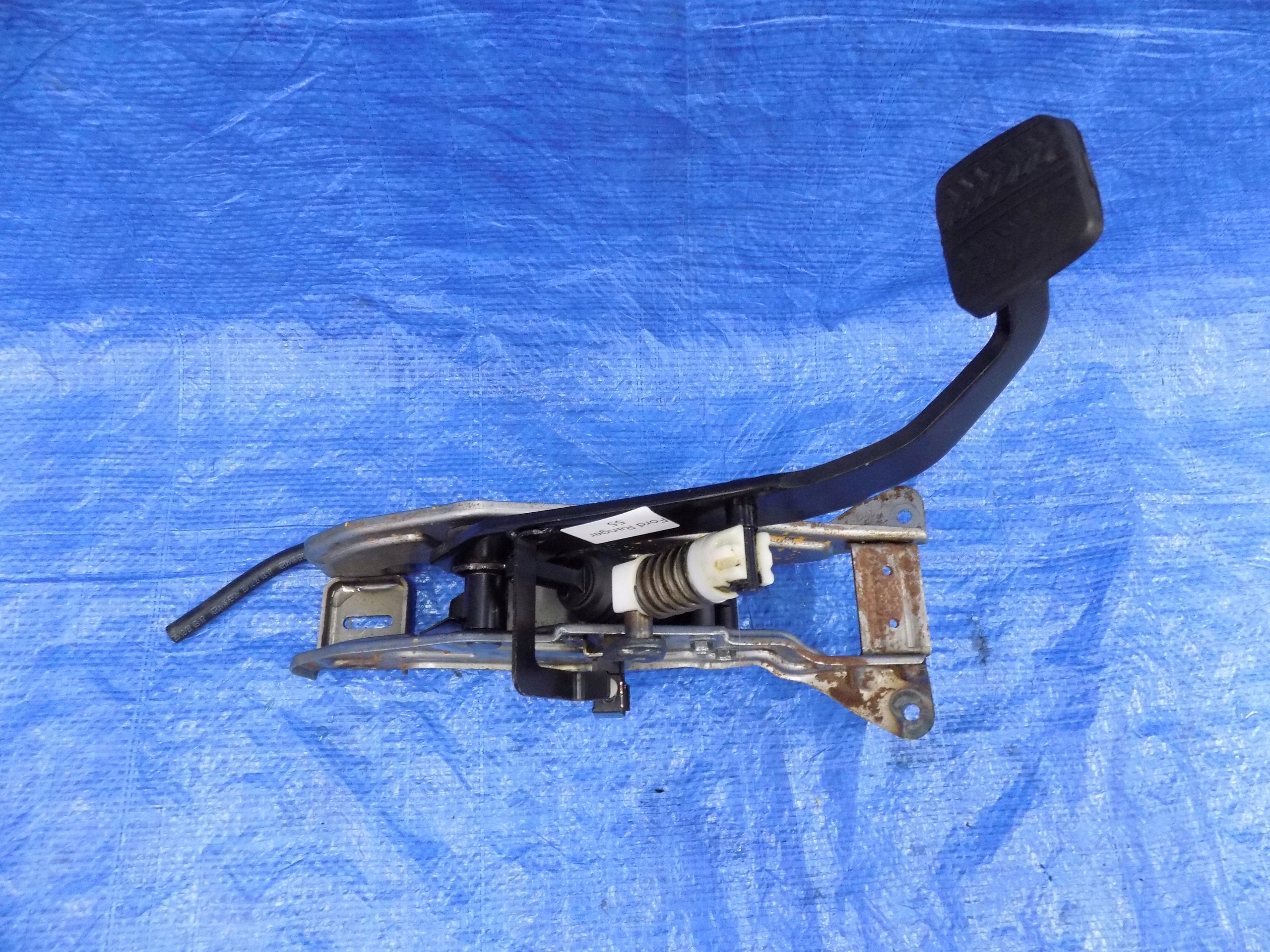 PEDAL elektrická brzda POSTOJOWEGO RANGER III 2,2