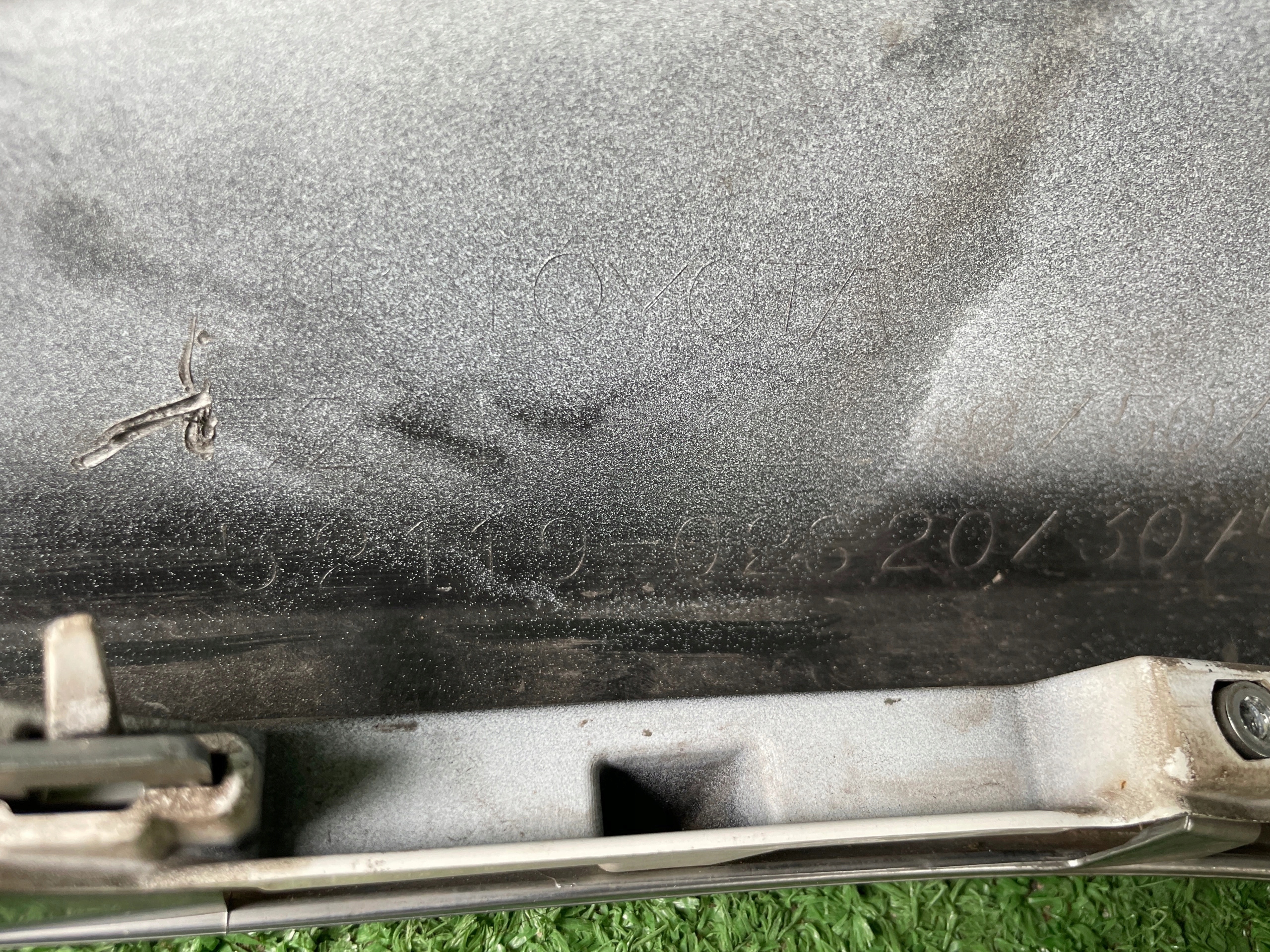 TOYOTA COROLLA E21 STOSSSTANGE VORNE VORNE