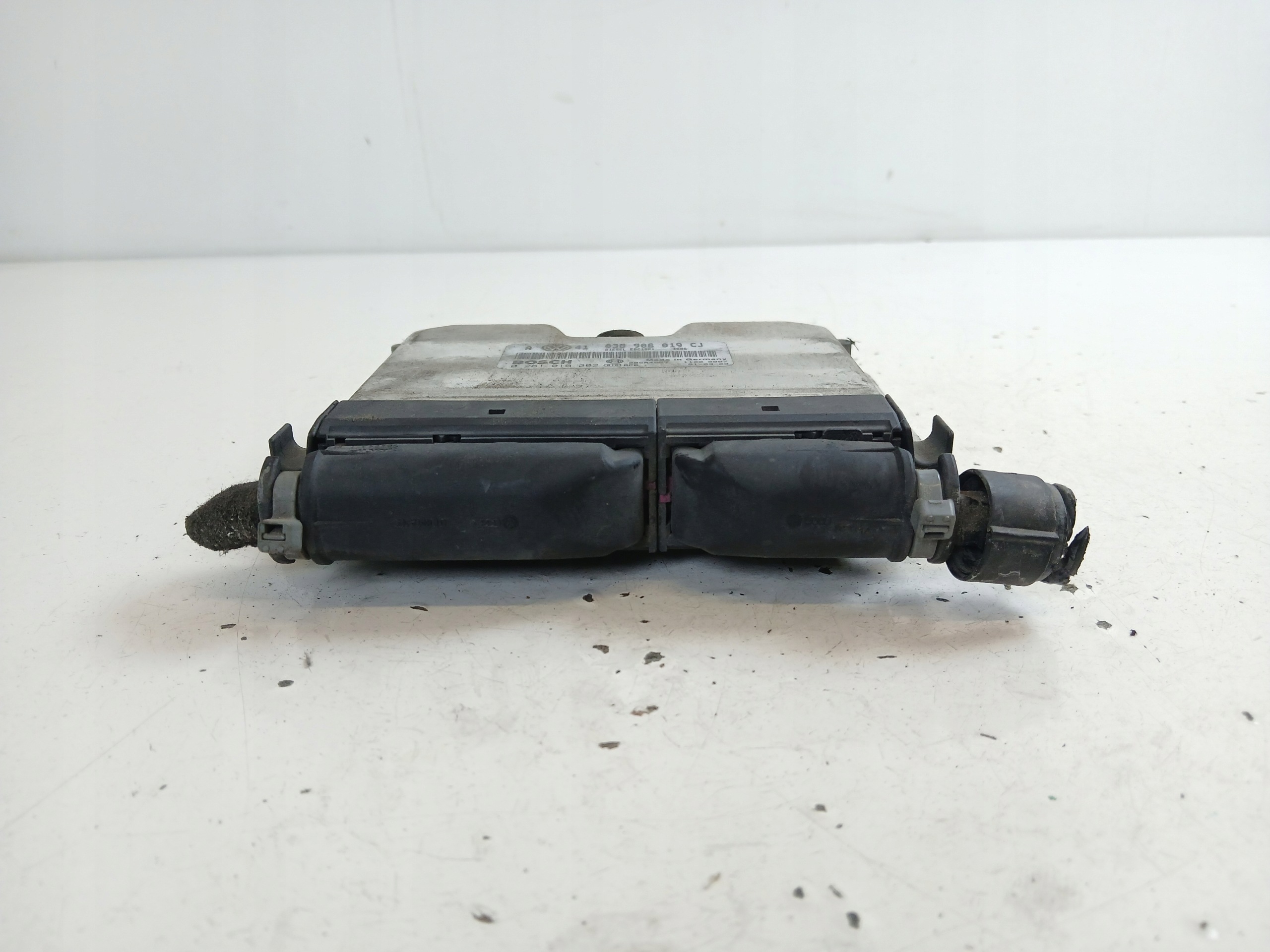 VW PASSAT B5 GOLF IV BORA 1.9 TDI unité de commande électronique uce moteur 038906019CJ