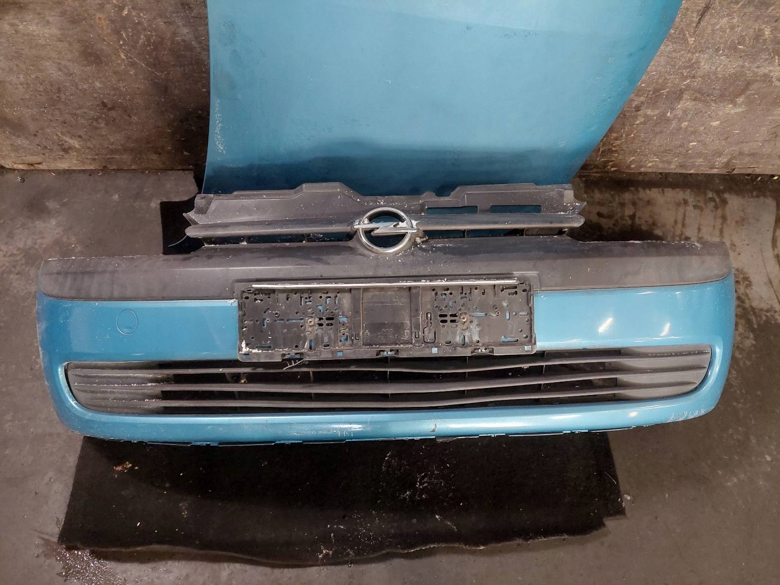 bonnet + bumper front OPEL CORSA C Z20N