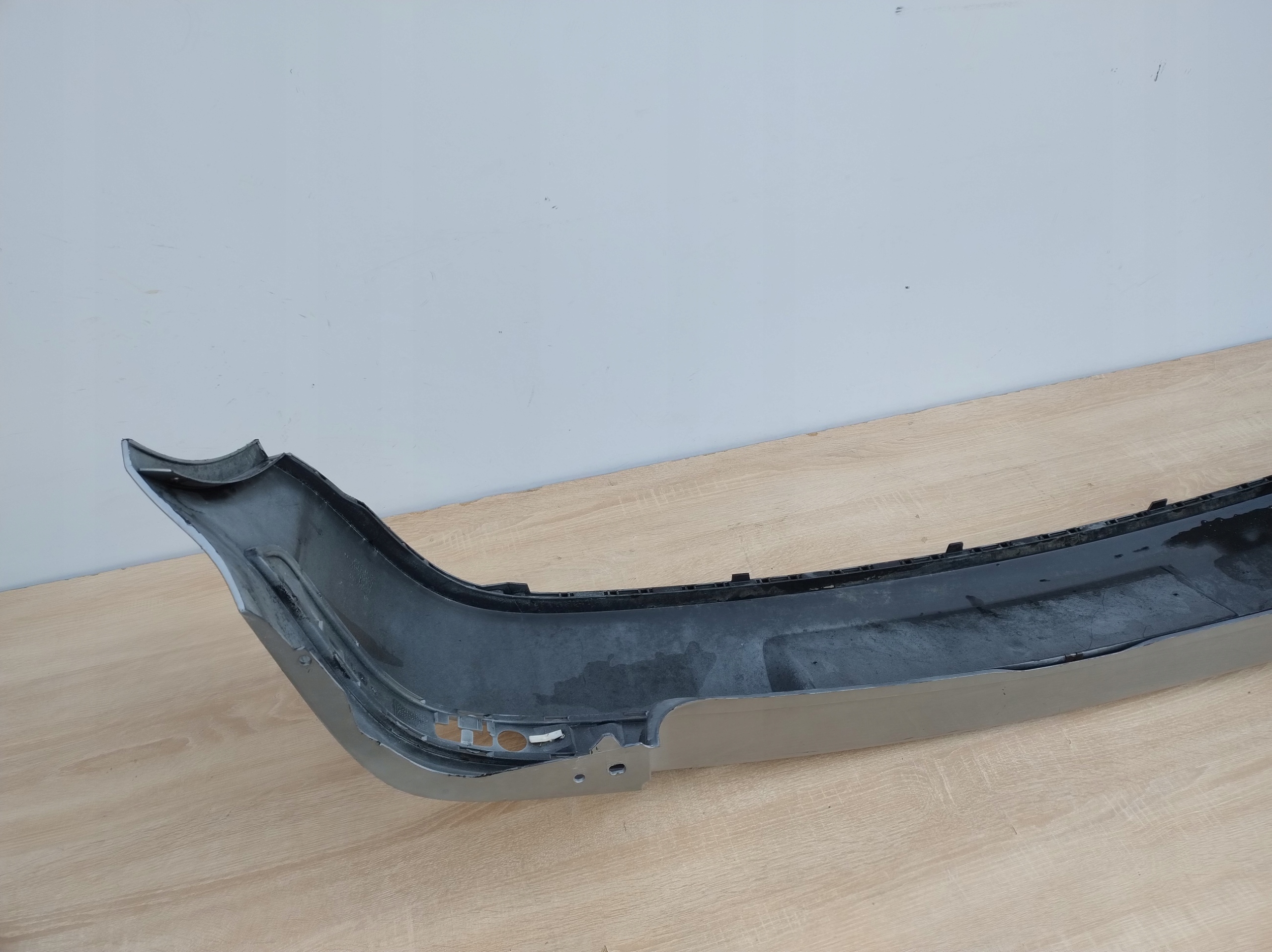 VW GOLF 4 IV HB bumper rear part + right moulding