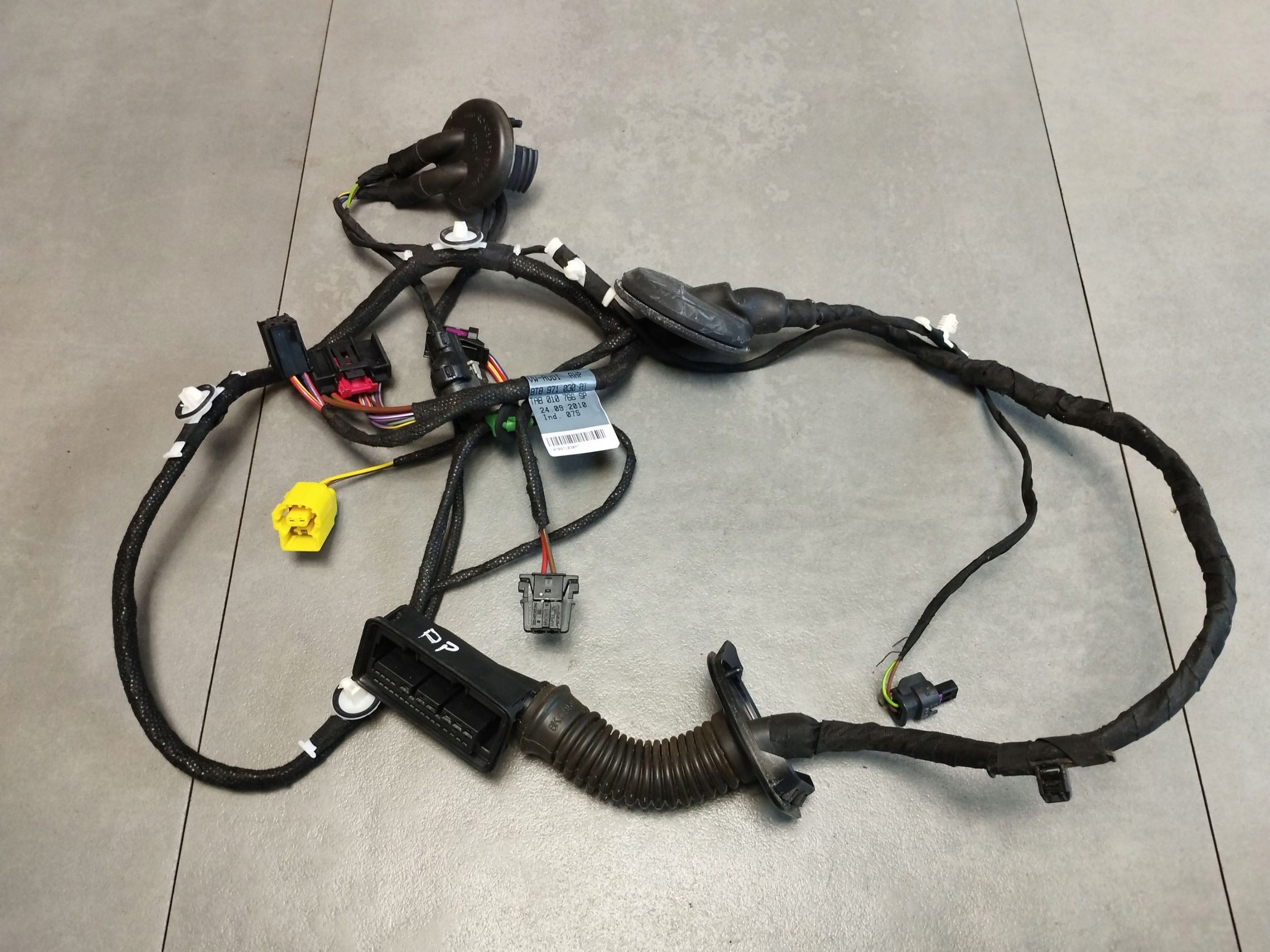 Audi A5 Sportback 8TA bundle door right front 8T8971030AT
