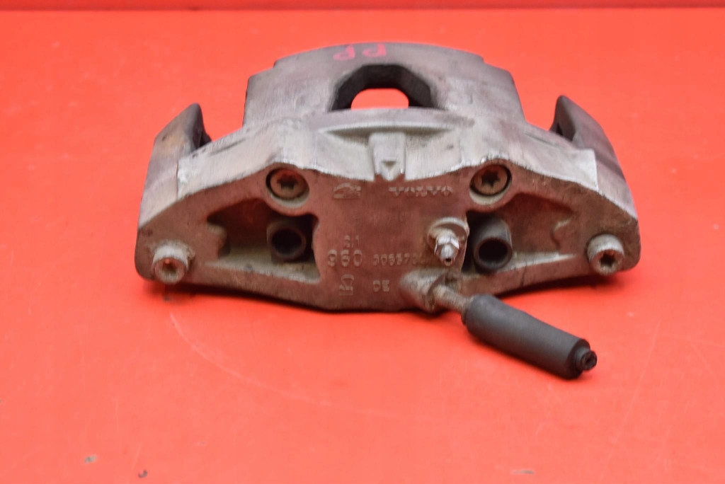 caliper brake right front VOLVO XC90 1 and 2.5 T 210 KM AWD 02-06