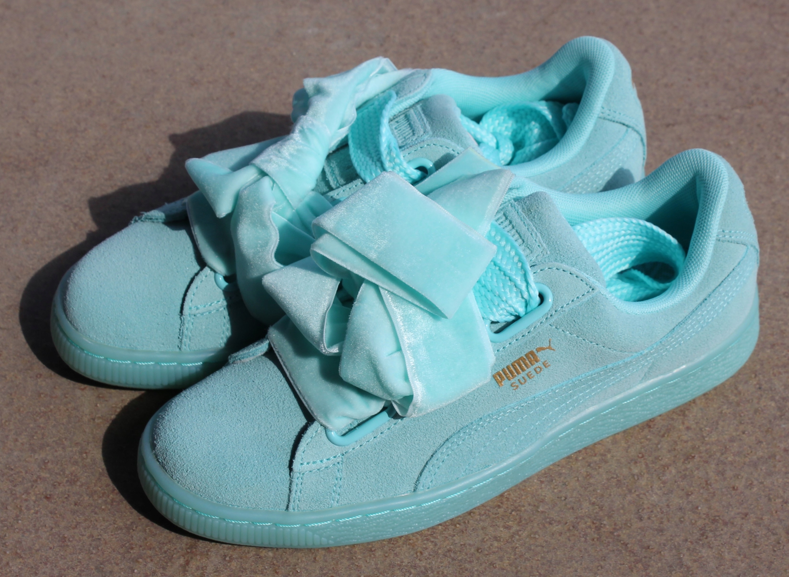 

Sneakersy Puma Suede Heart Reset 363229 01 37.5