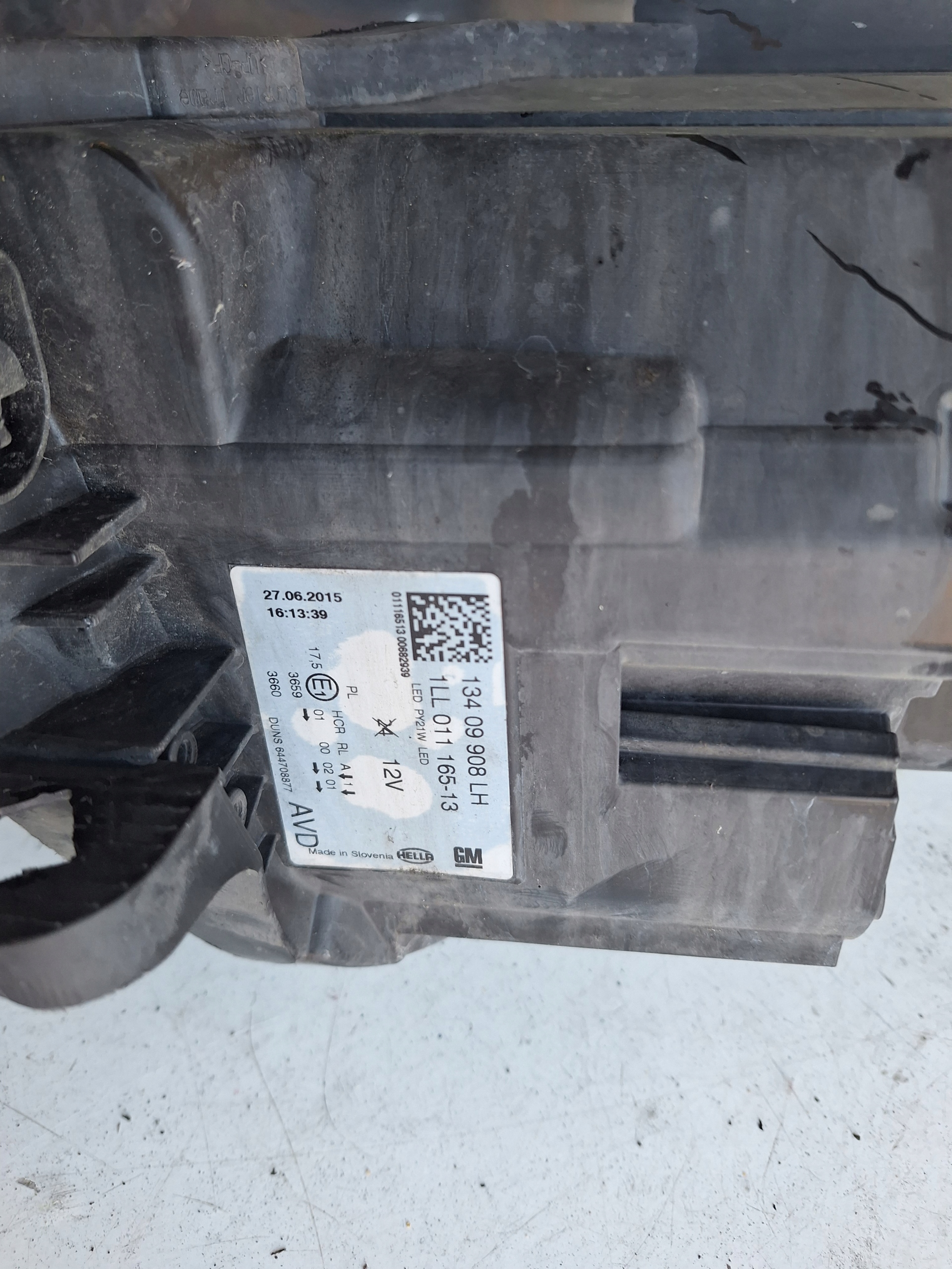 OPEL INSIGNIA A LIFT 13-17 light right + LED UK