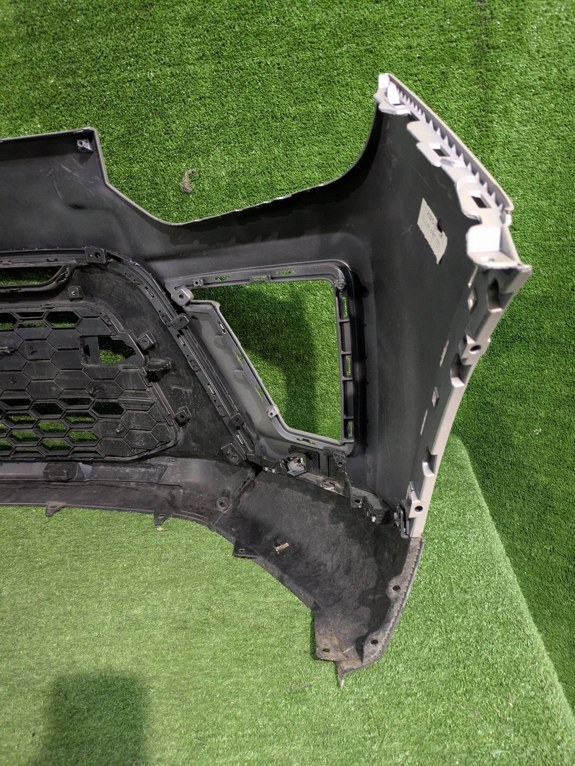 front bumper front SSANGYONG TIVOLI LIFT 24- NR.Z9760