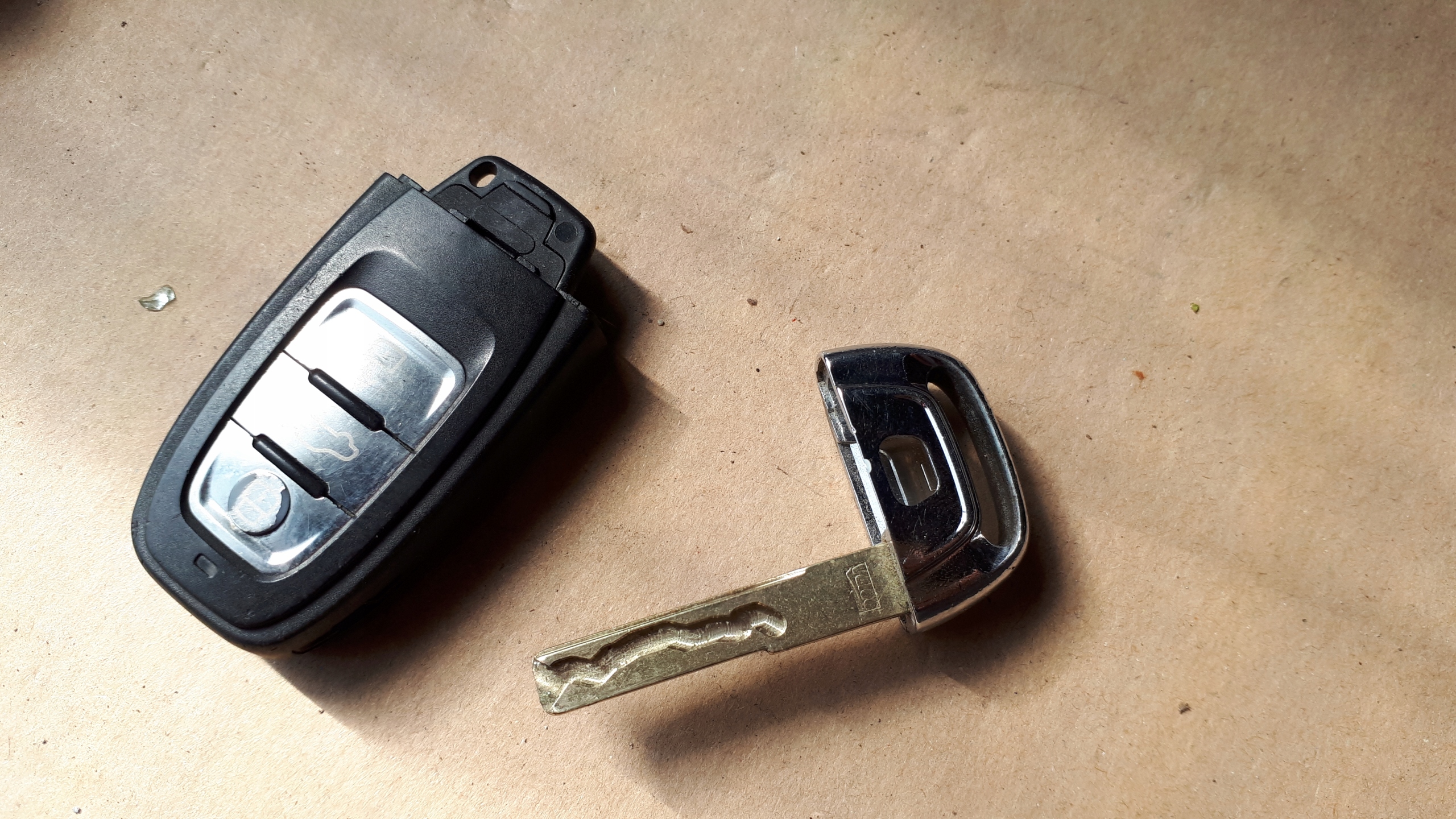 A5 8T LIFT key key 8T0959754C PILOT A4 B8 Q5