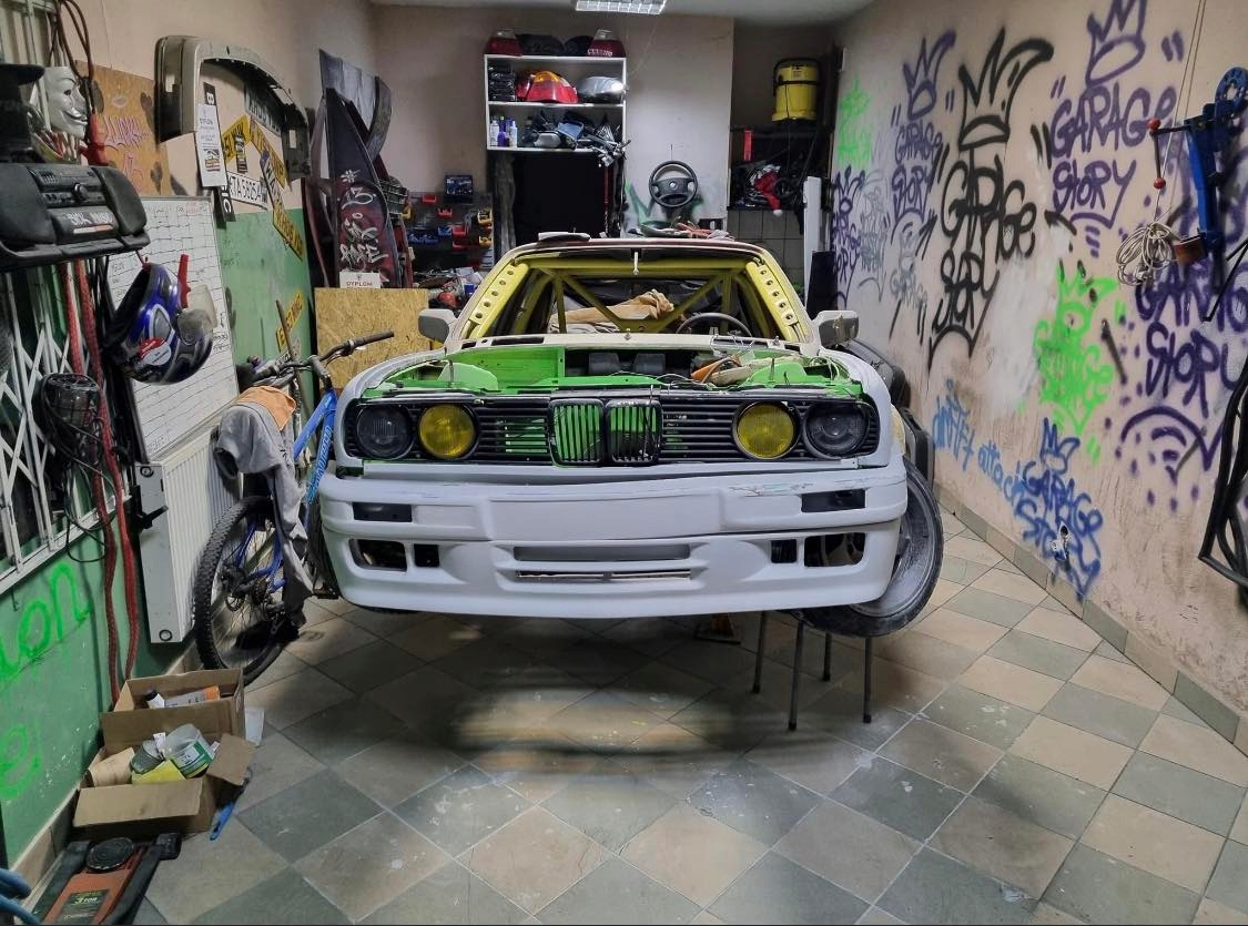 BODY KIT BMW 3 E30 M-TECHNIK 2 PRZÓD + TYŁ COUPE CABRIO SEDAN KOMBI NOWY Stan opakowania oryginalne