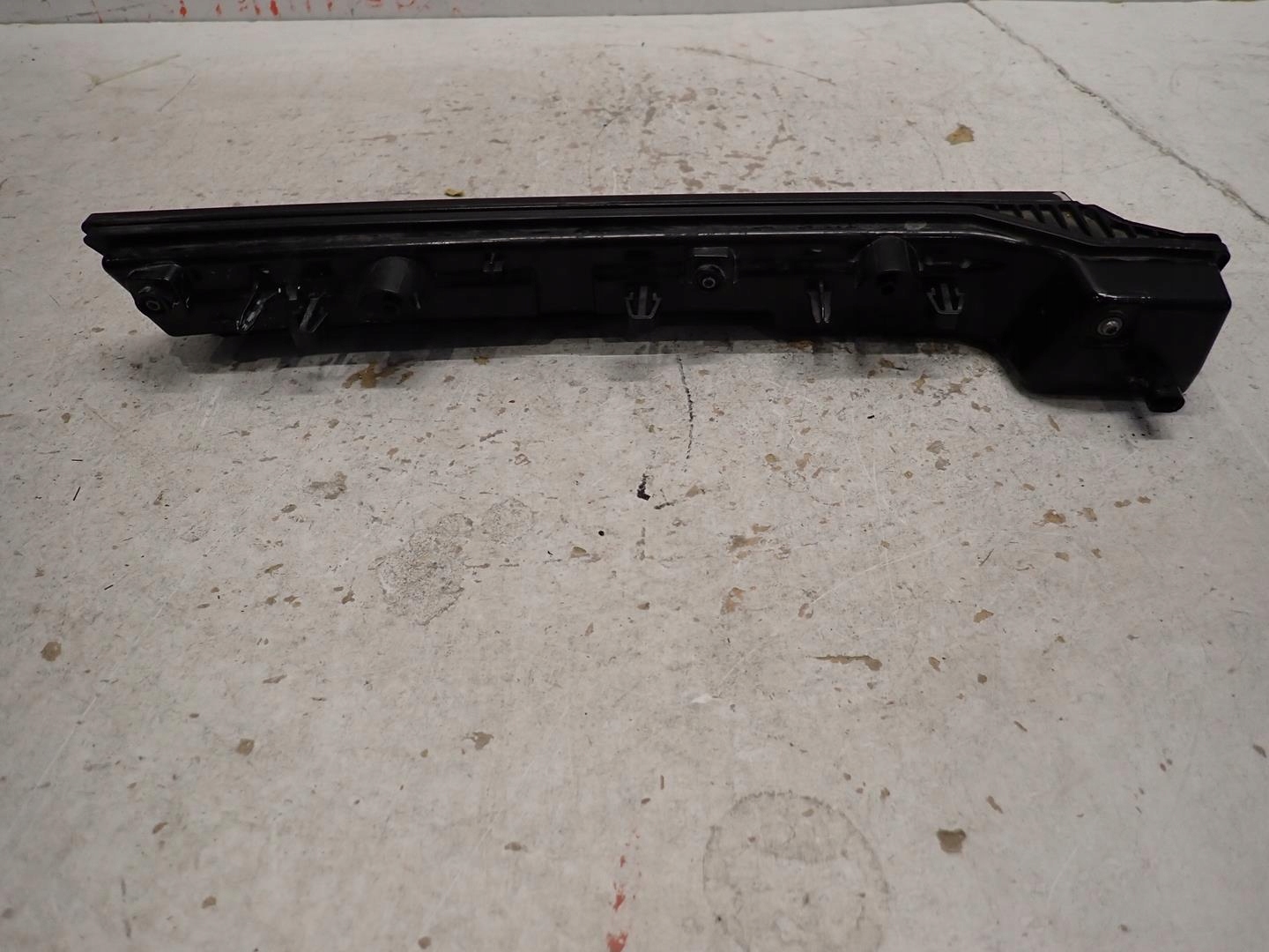 light left moulding led grille VW ID4 2020- 11A941653A