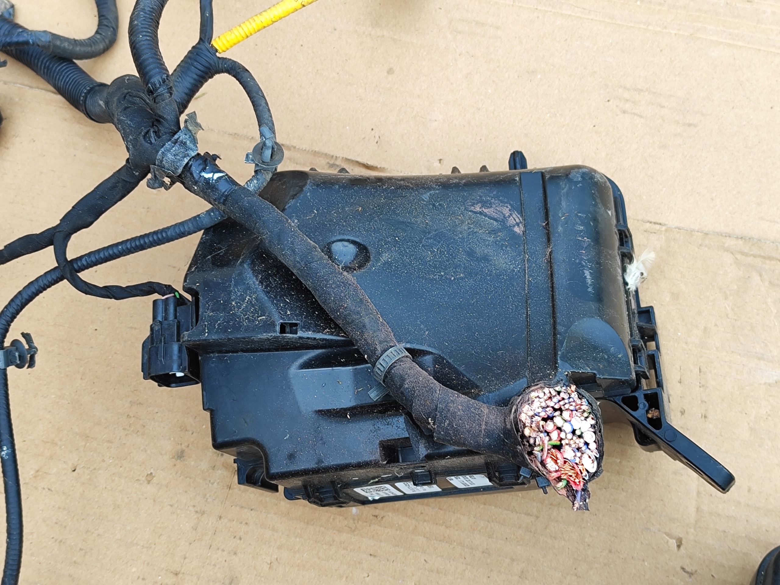 kia CEED II 1.0 T 2017r блок предохранителей 91951-3X150