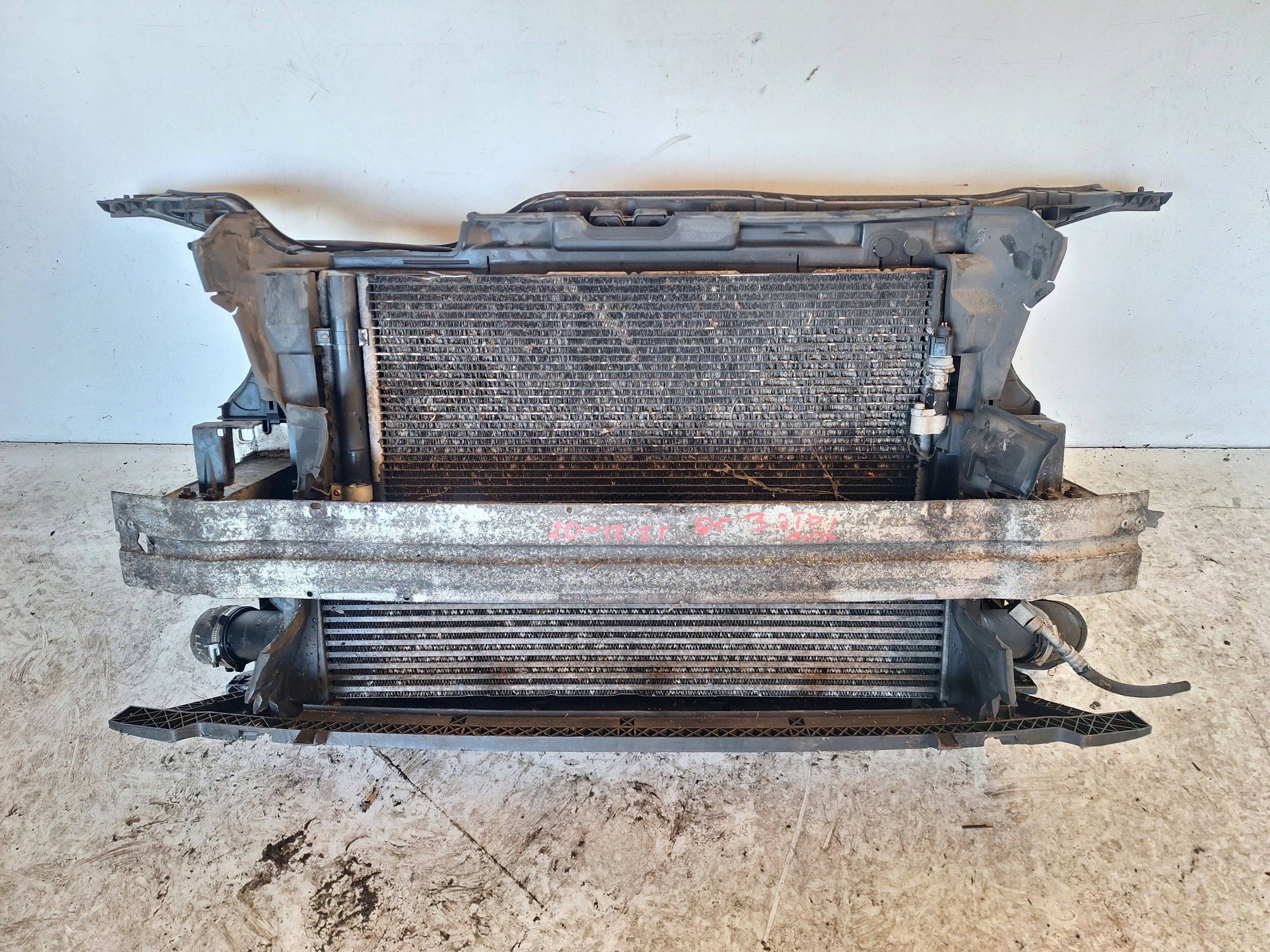 AUDI Q5 8R 08-12 support panel for radiators 3.0 TDI AUTOMAT