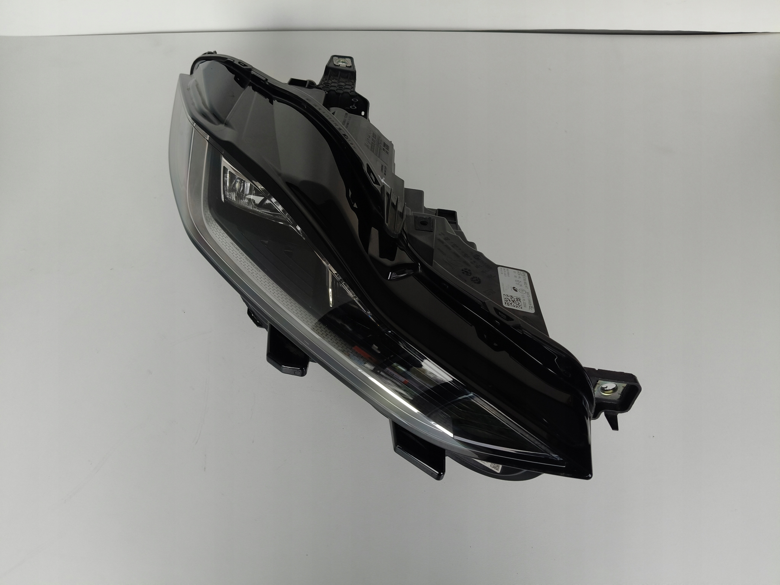 light right REFLEKTOR JAGUAR XE 19- LIFT FULL LED