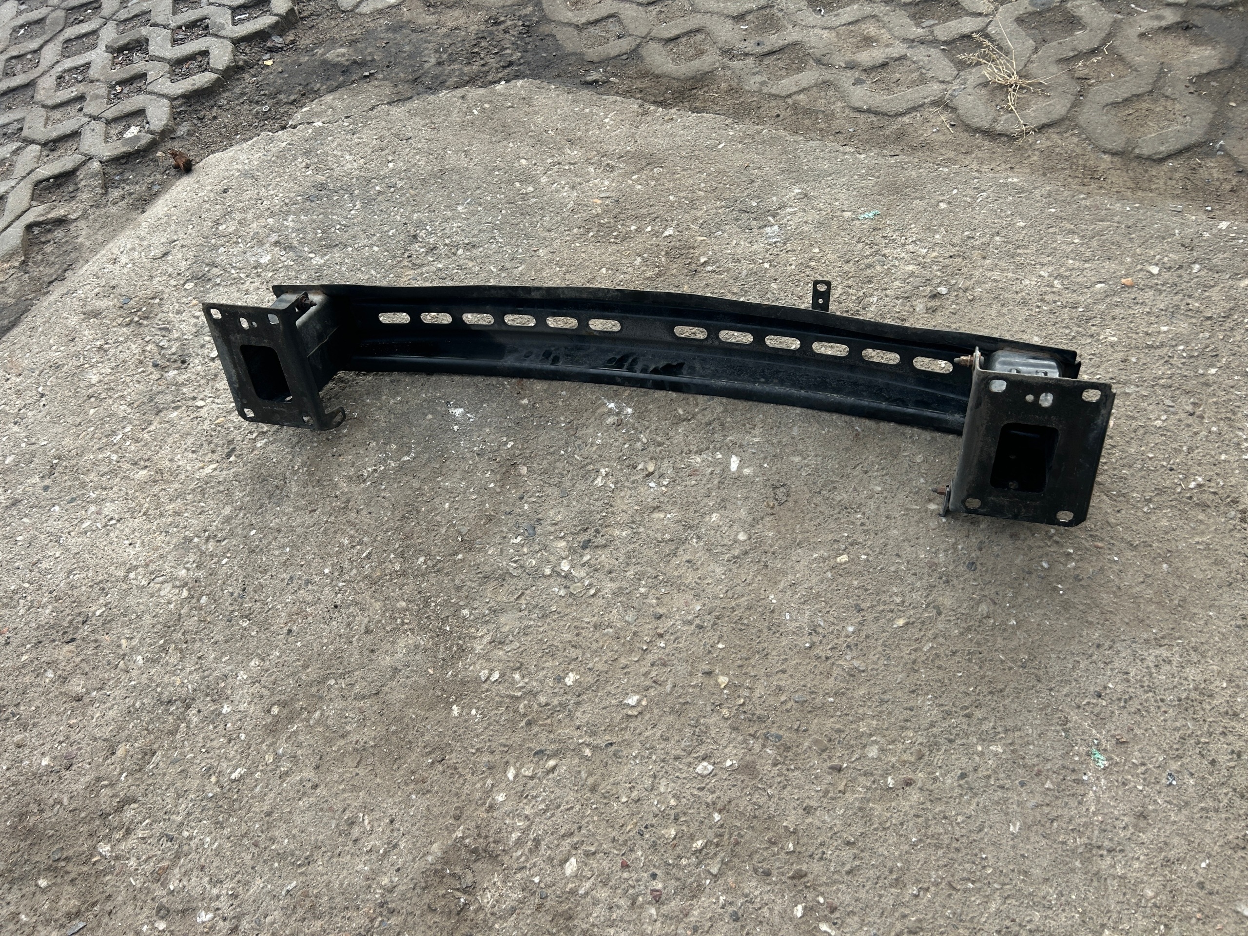 SKODA OCTAVIA III bumper support front