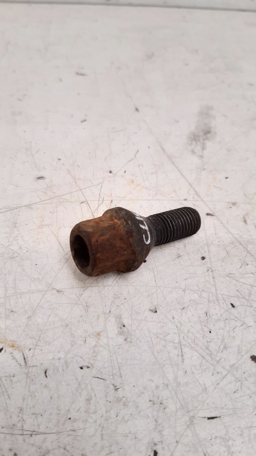 Szpilki Schrauben do der Räder Renault Clio 3 III 3D 1,2 16V