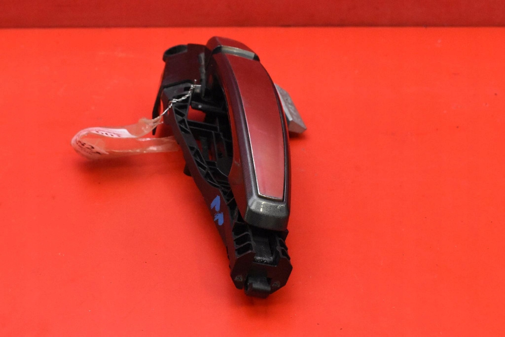handle right front front grey 13305701 OPEL INSIGNBIA A 08-14