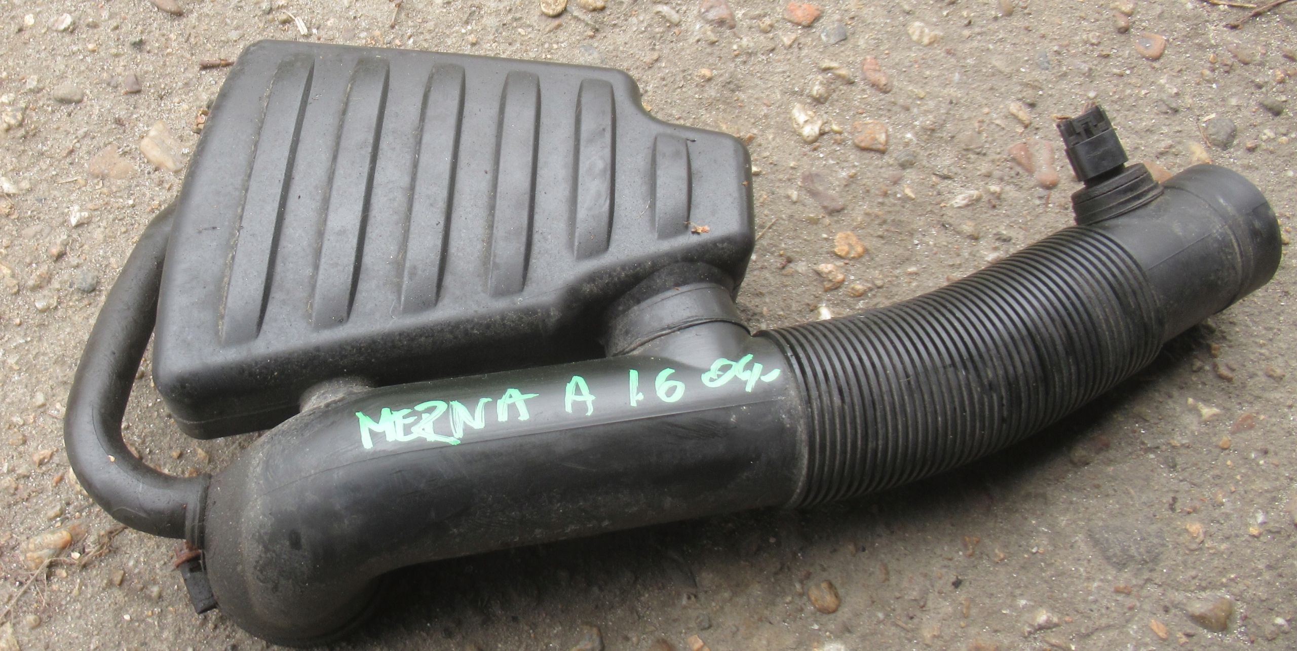 OPEL MERIVA A 1.6 04R REZONATOR POWIETRZA