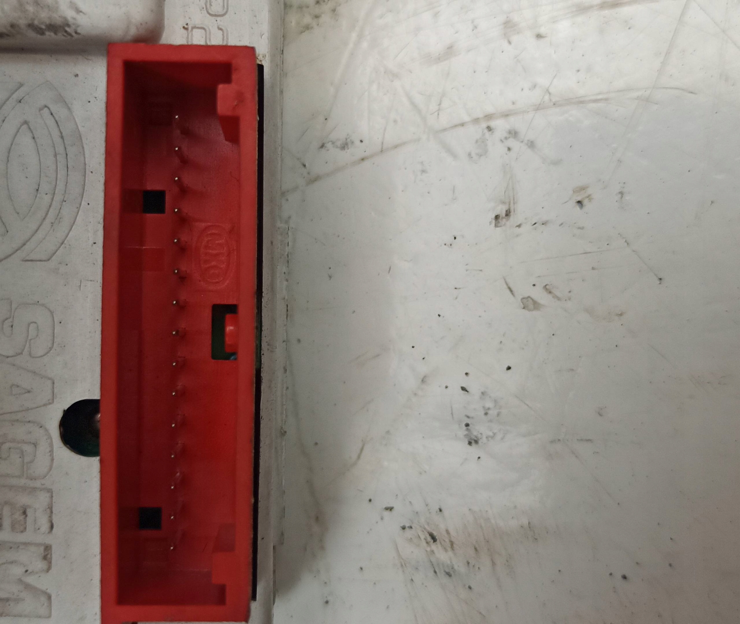 дисплей renault LAGUNA 1.9