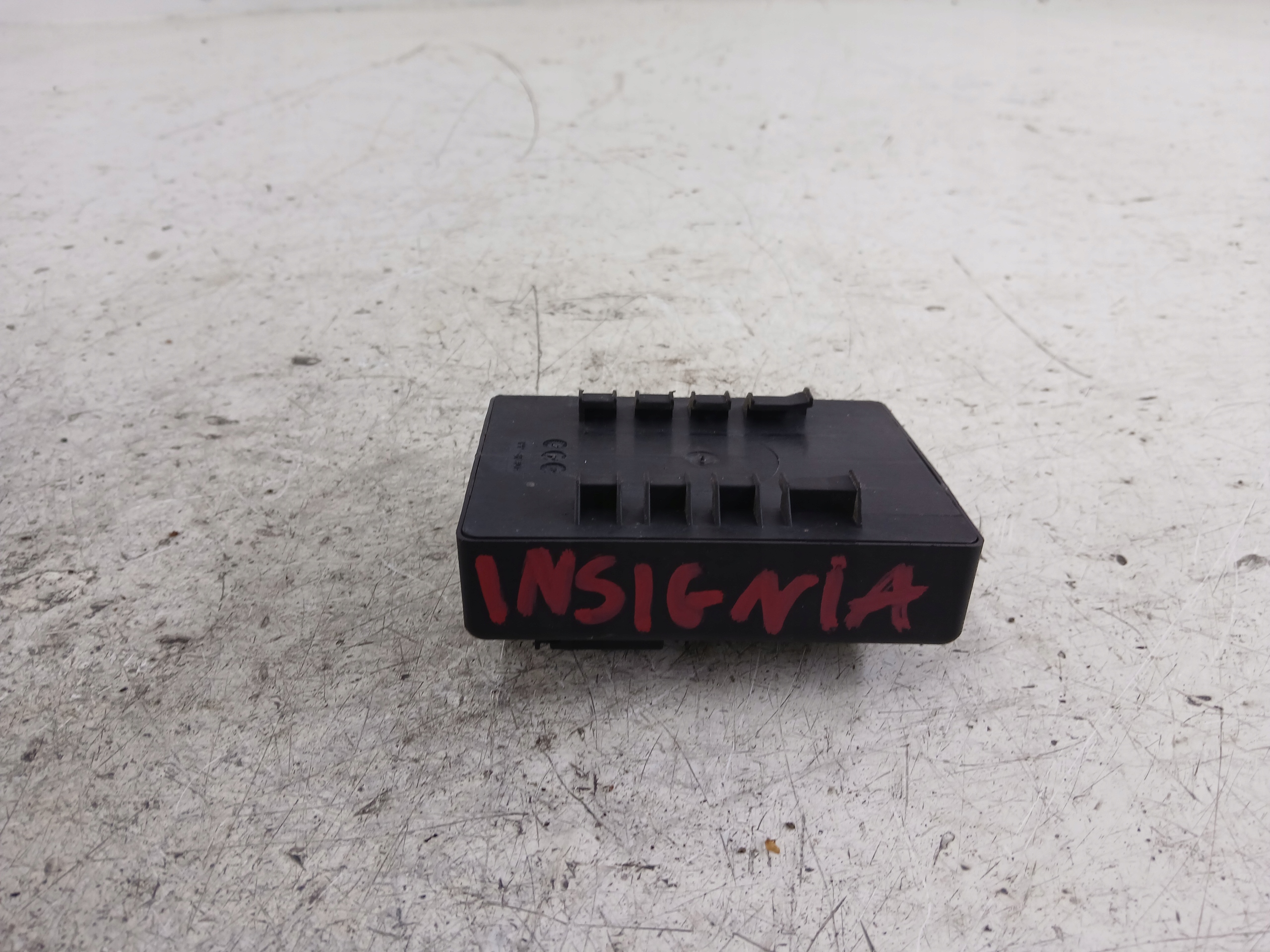 modulo Centralina luci OPEL INSIGNIA A 13223793 08-17