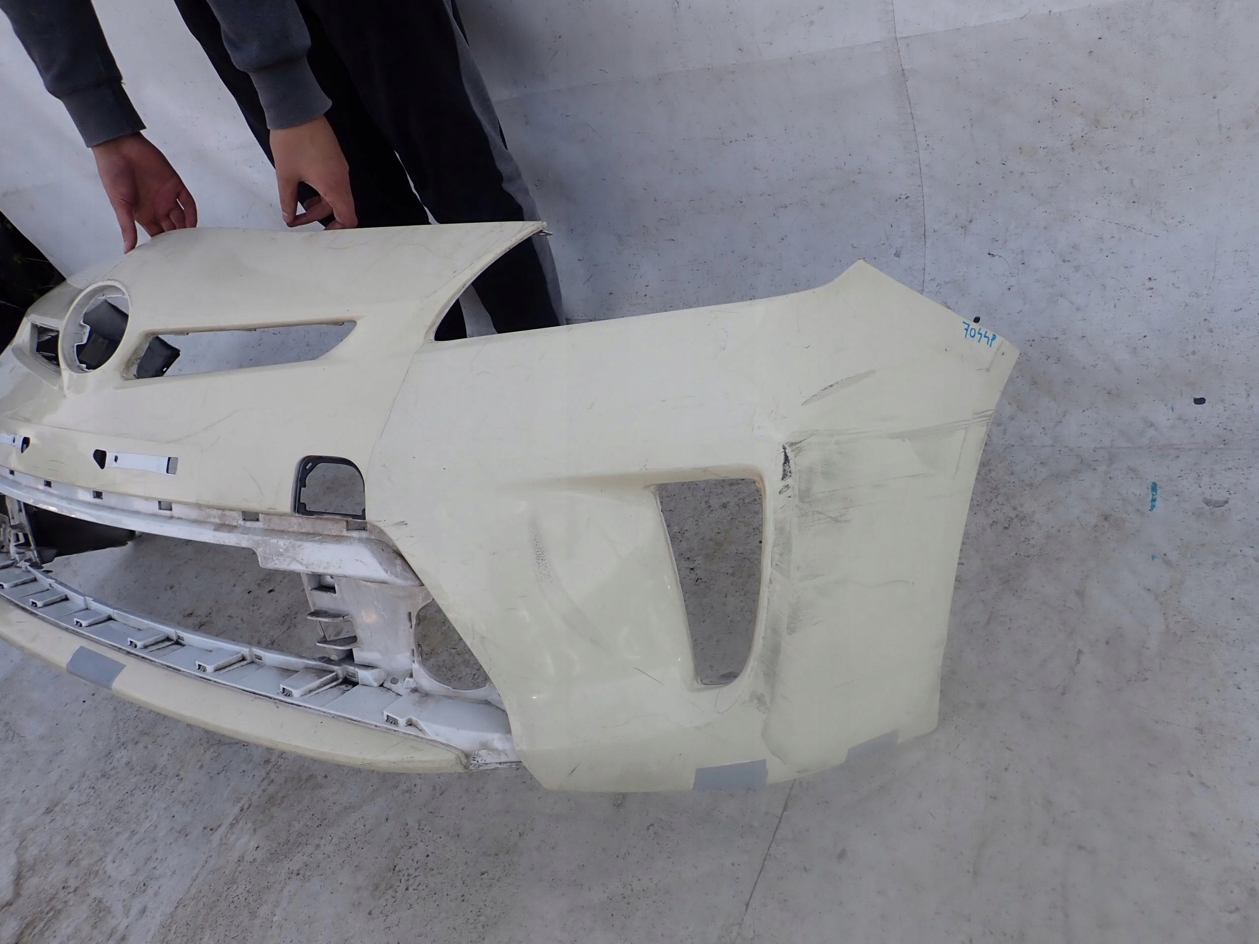 TOYOTA PRIUS III LIFT 12- bumper front front