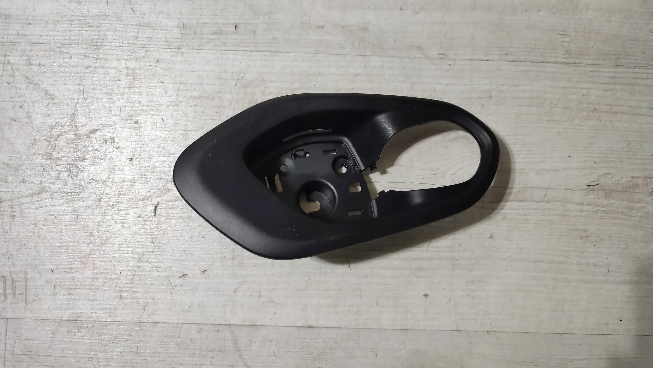 Jeep Cherokee KL 15r. 2.0d cover handles wewnetrznej right front
