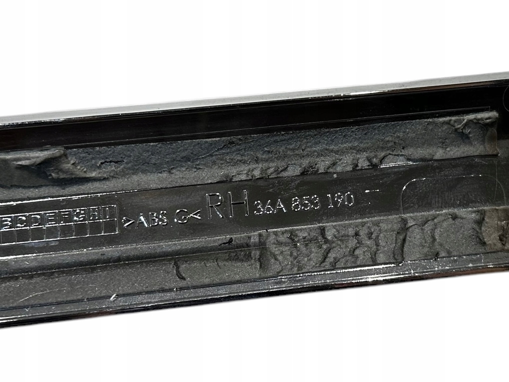 BENTLEY BENTAYGA moulding door cap RH 36A853190 CHROM