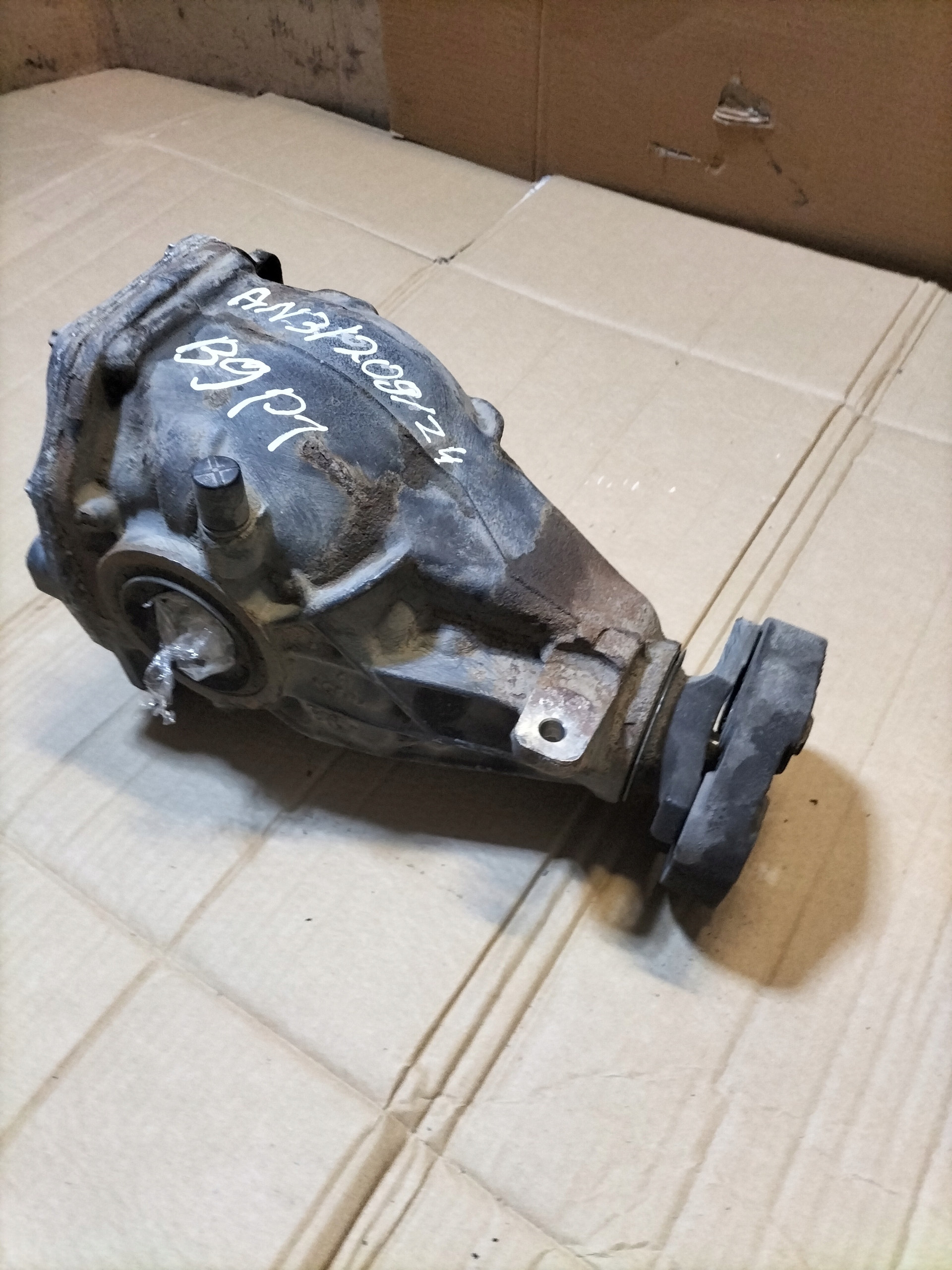 MERCEDES C-KLASA W203 2.2 CDI diff differential rear part