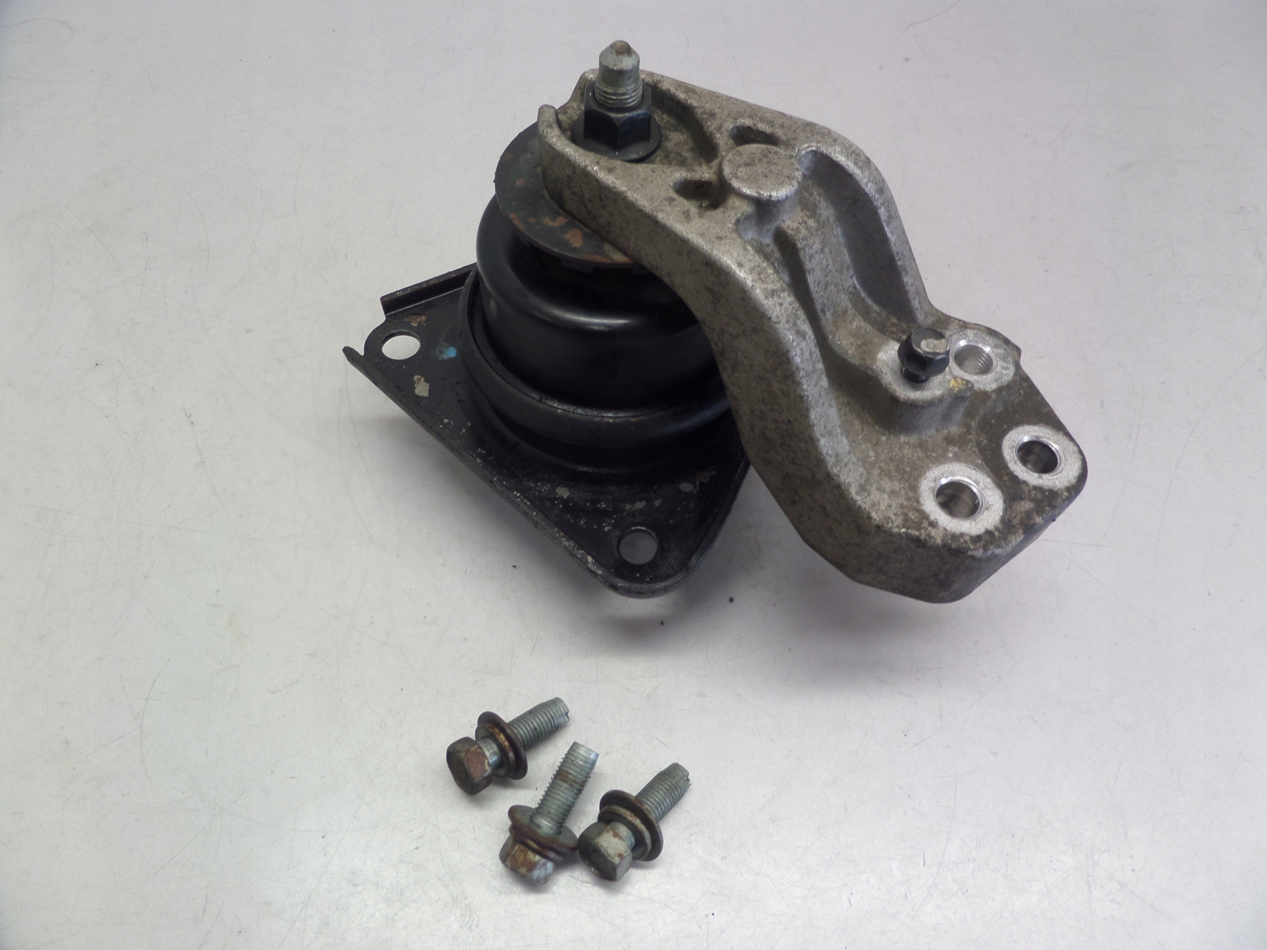 engine mount KIA CEED and HYUNDAI I30 1.6 16V G4FC
