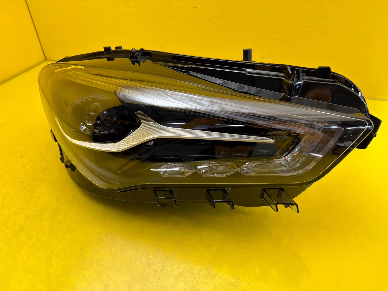 light right Mercedes CLA W118 Full Led A1189060801