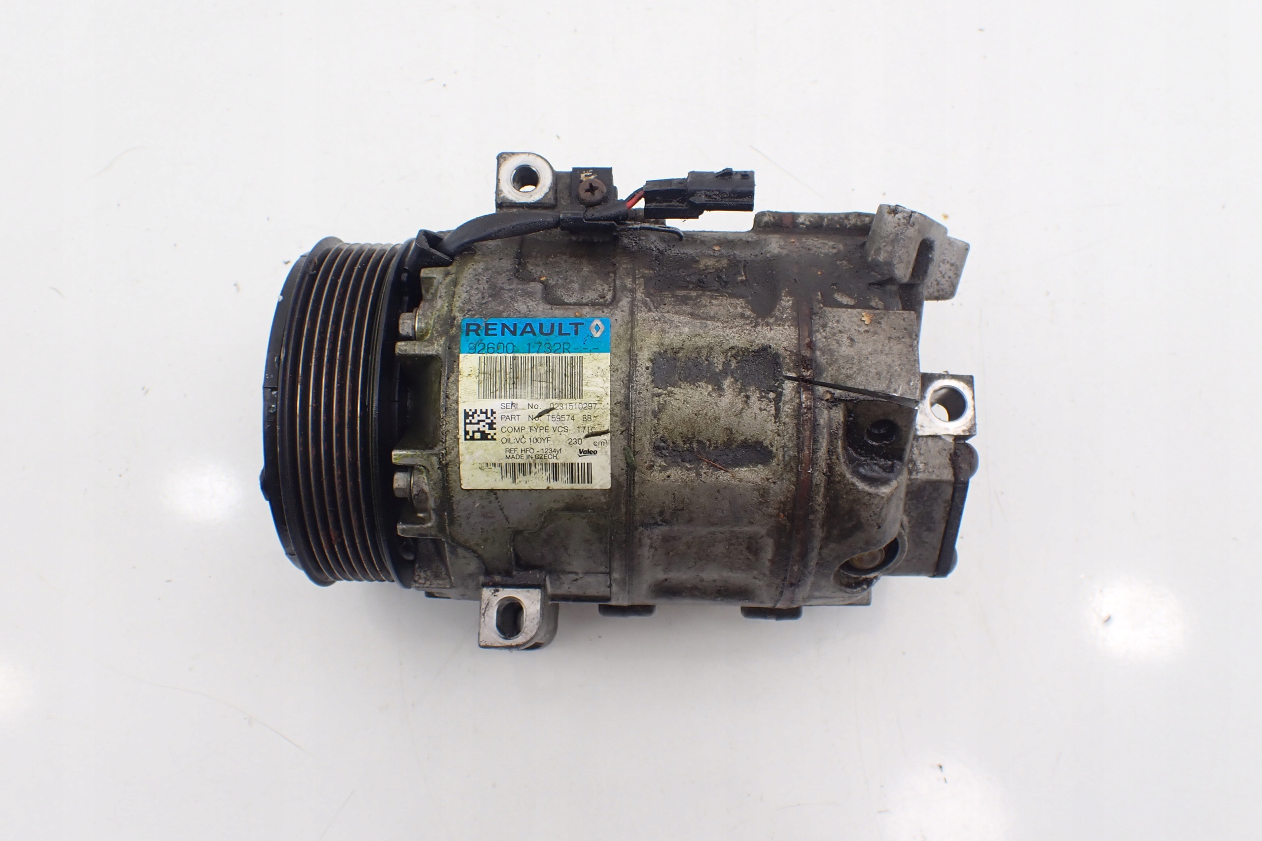 renault TRAFIC III компрессор кондиционера 926001732R