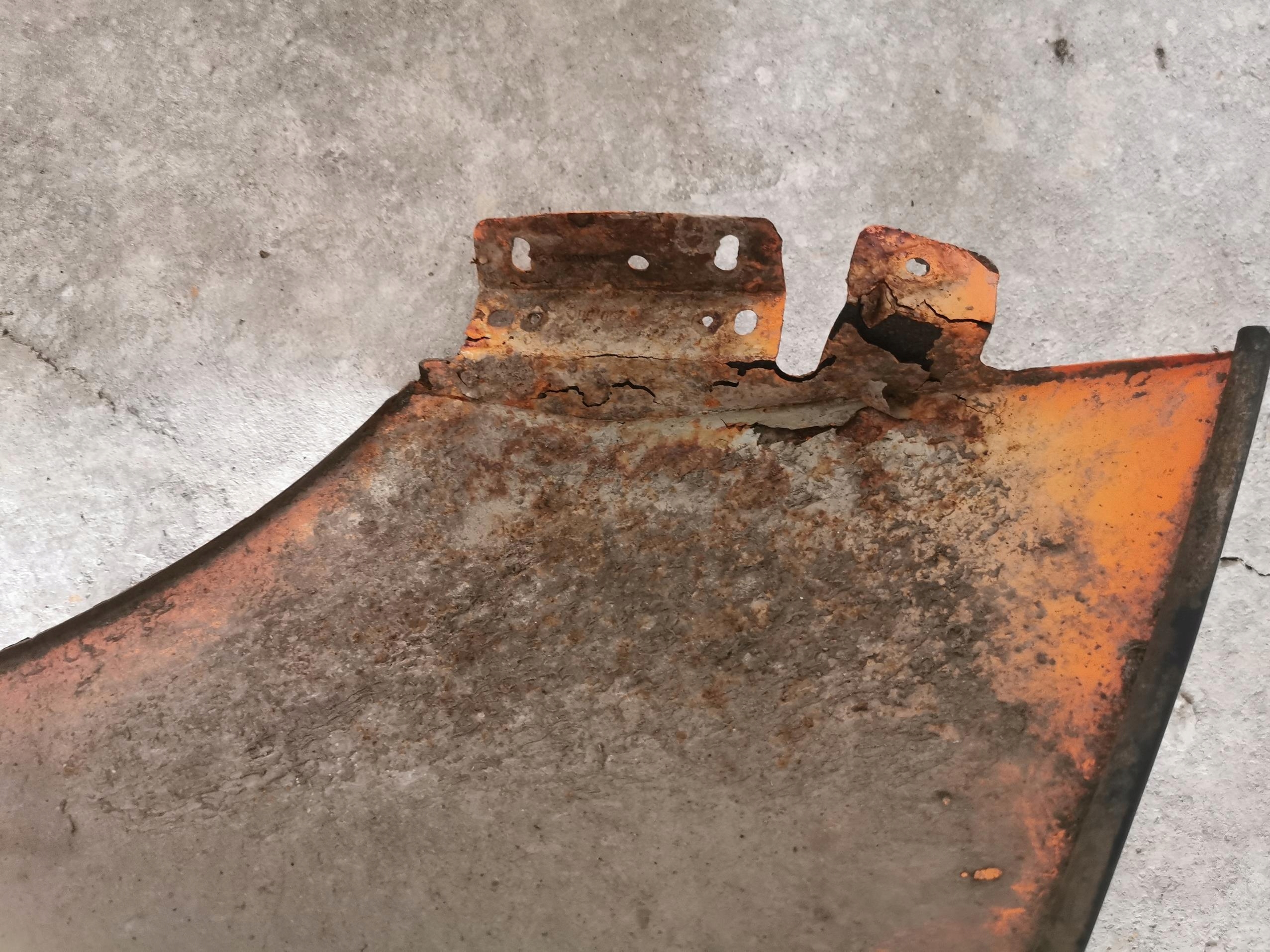 fender right front RENAULT MASTER III 10-18