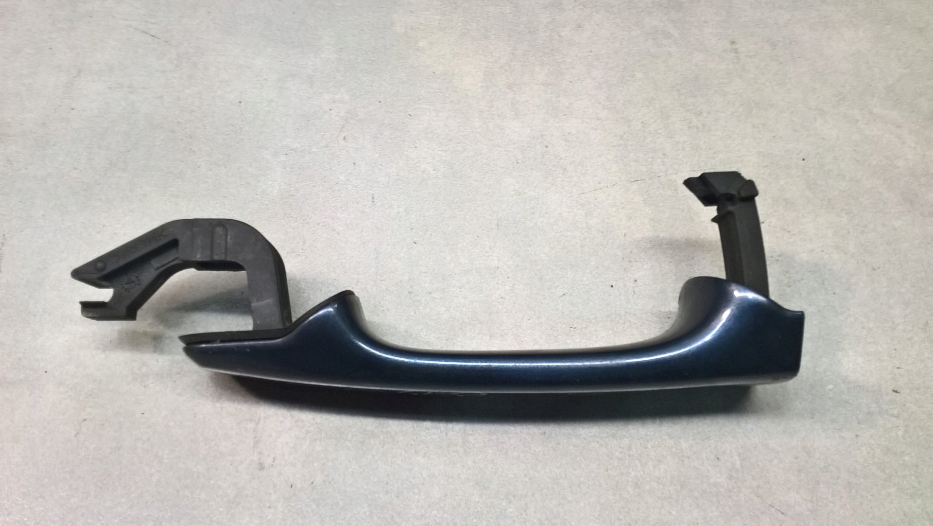 handle DZWI right front VOLVO V50 2.0 136KM
