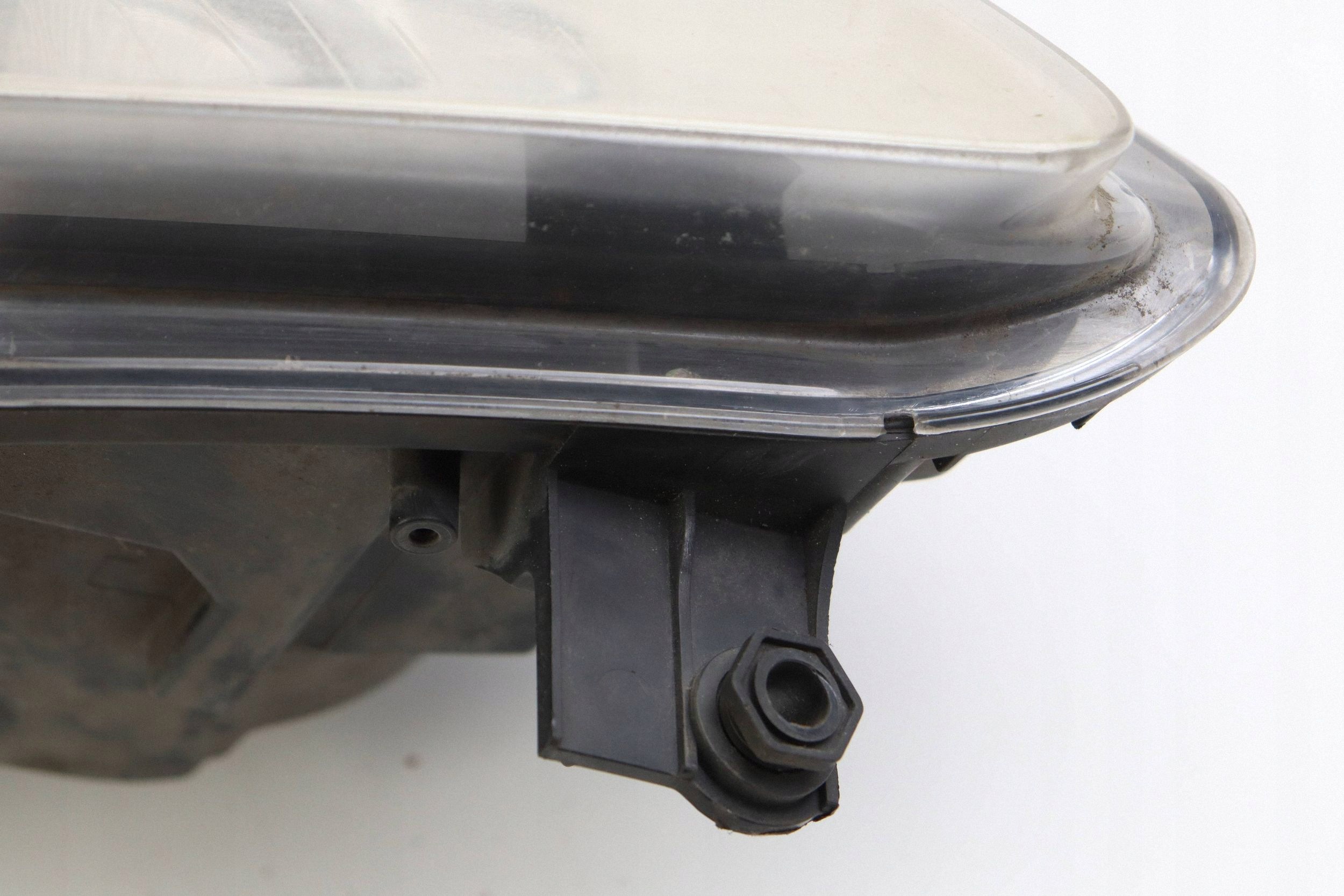 VW CADDY III light front right front 2K0941006B EUROPA