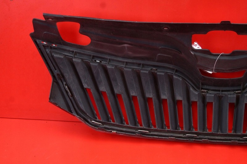 Grille CHROM 5JA853668 SKODA RAPID 12-17